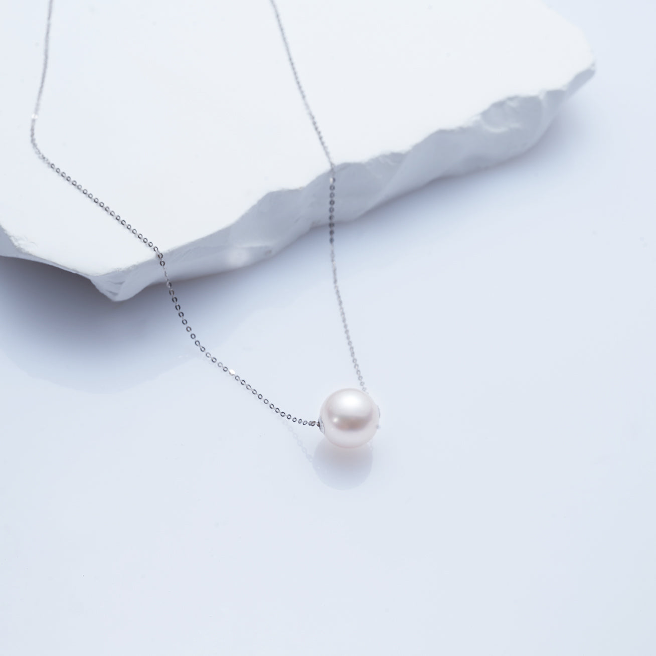 18K Solid Gold Edison Pearl Necklace KN00221 - Elegant Pearl Jewelry for Women, Perfect for Weddings, Parties & Special Occasions