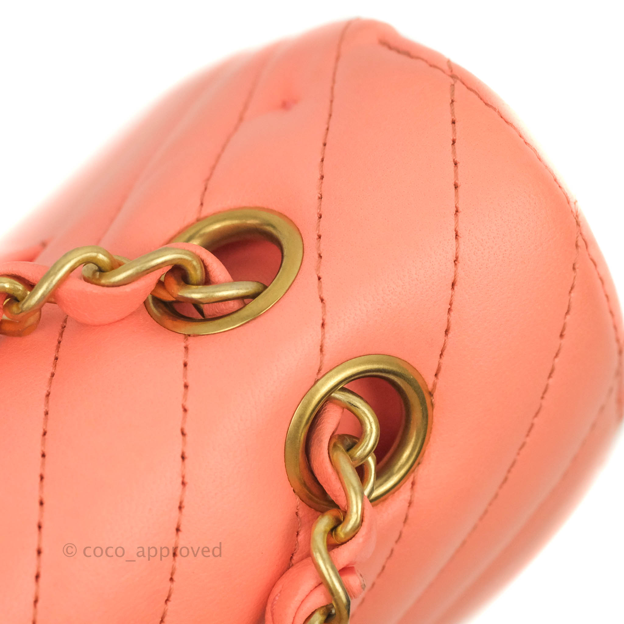 Chanel Classic M/L Medium Chevron Double Flap Bag in Coral Pink Lambskin with Aged Gold Hardware - Luxury Shoulder Bag for Women, Perfect for Parties, Weddings & Special Occasions