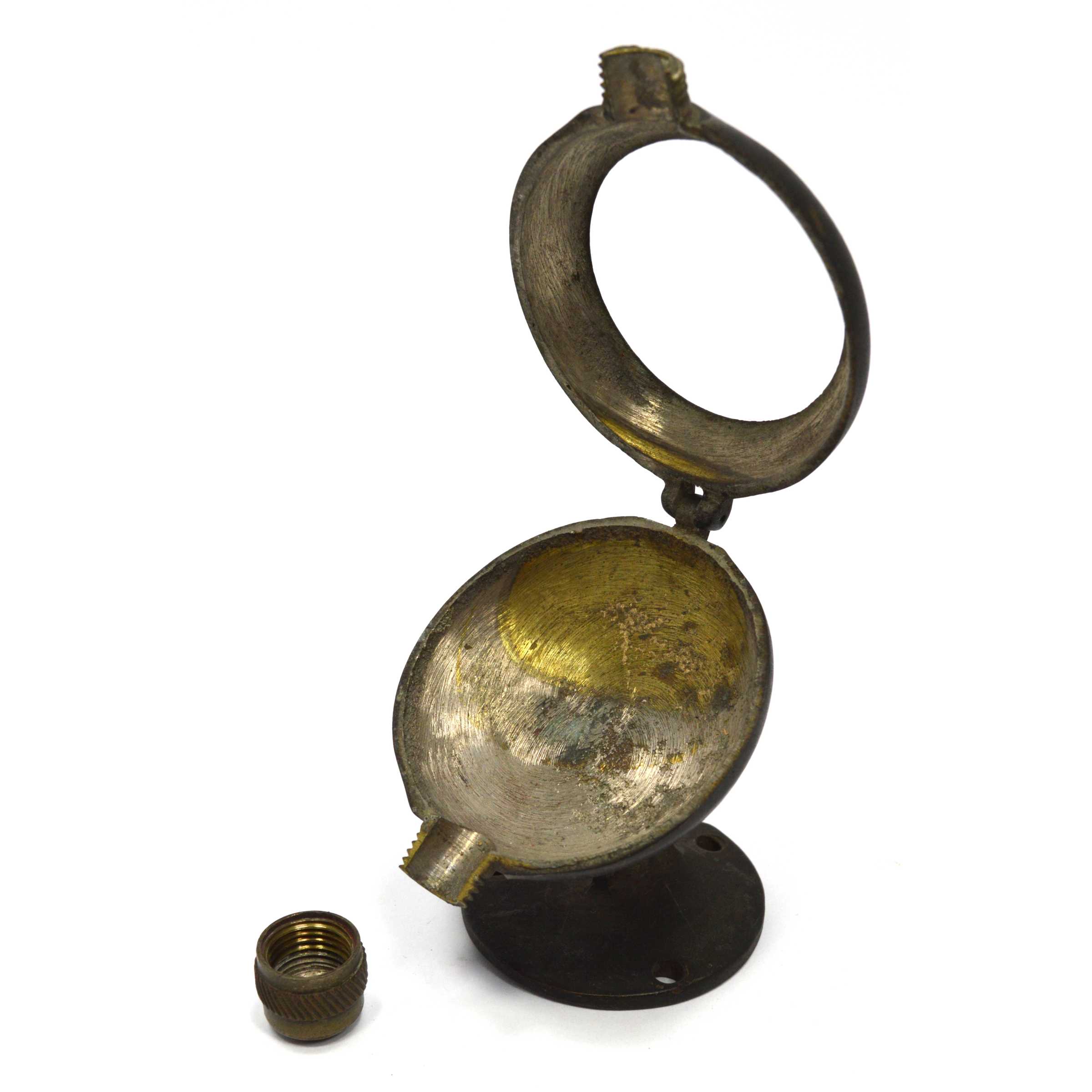 Vintage Brass Car Clock Holder - Auto Dashboard Mount for Pocket Watch - Universal Fit - Perfect for Classic & Antique Cars - Enhance Your Vintage Driving Experience