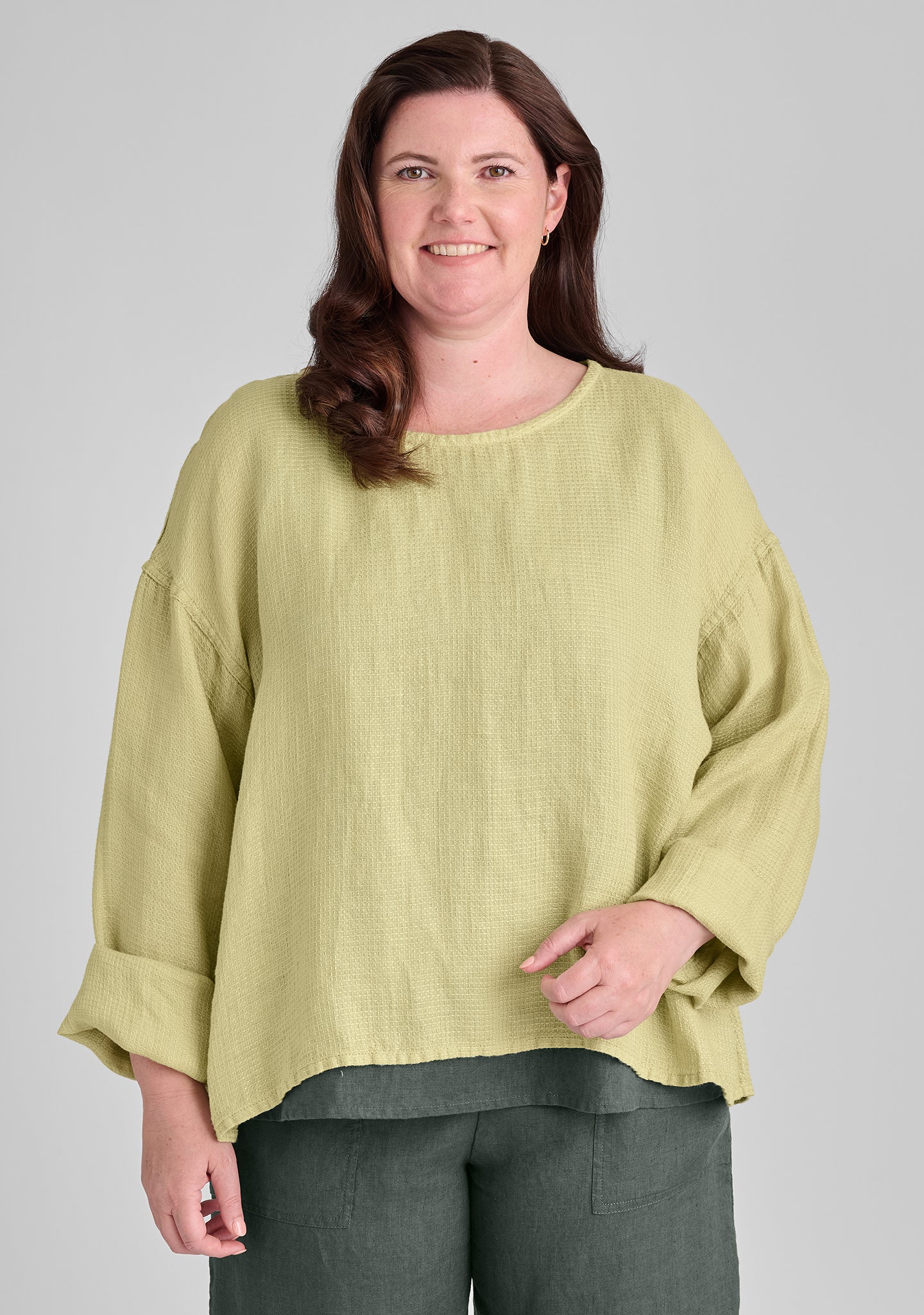 Easy Tee Long Sleeve Linen Shirt for Men & Women - Breathable Comfortable Casual Button Down Top for Spring Summer Fall - Perfect for Office, Travel & Outdoor Activities