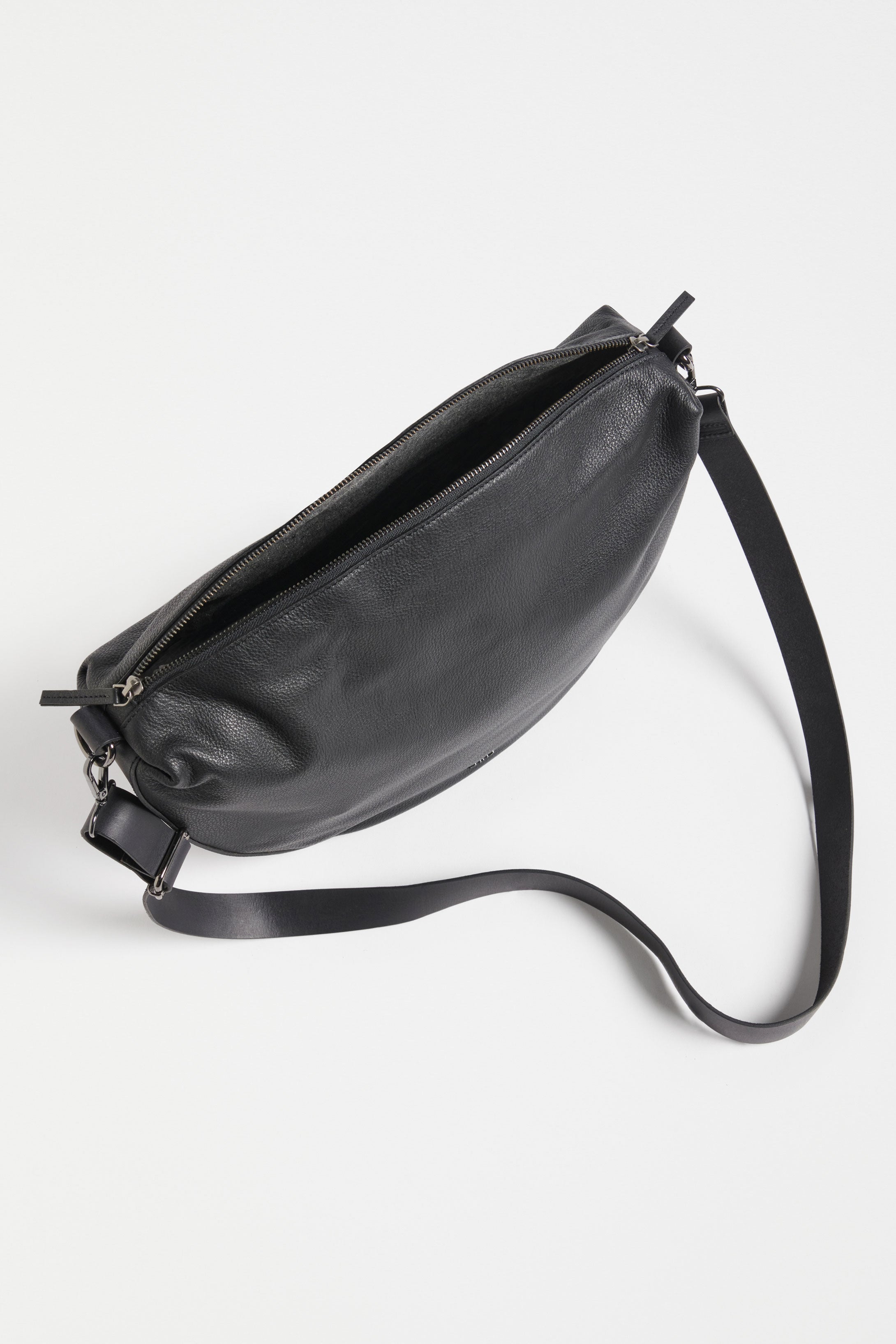 Stylish Ilin Crossbody Bag for Women - Fashionable & Lightweight Shoulder Purse - Perfect for Daily Use, Travel, and Shopping