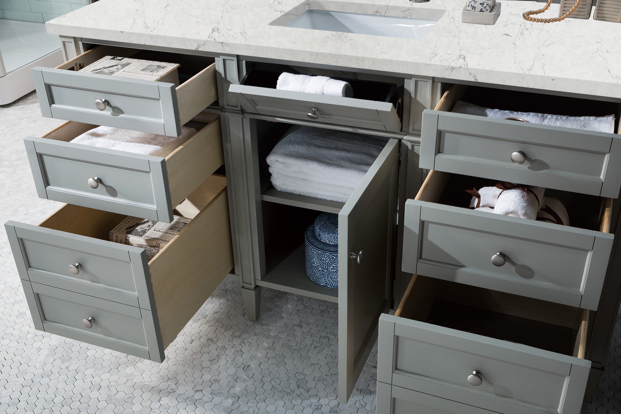 Brittany 60-Inch Urban Gray Single Bathroom Vanity with 3CM Eternal Jasmine Pearl Quartz Countertop - Modern Bathroom Storage Solution for Small Spaces