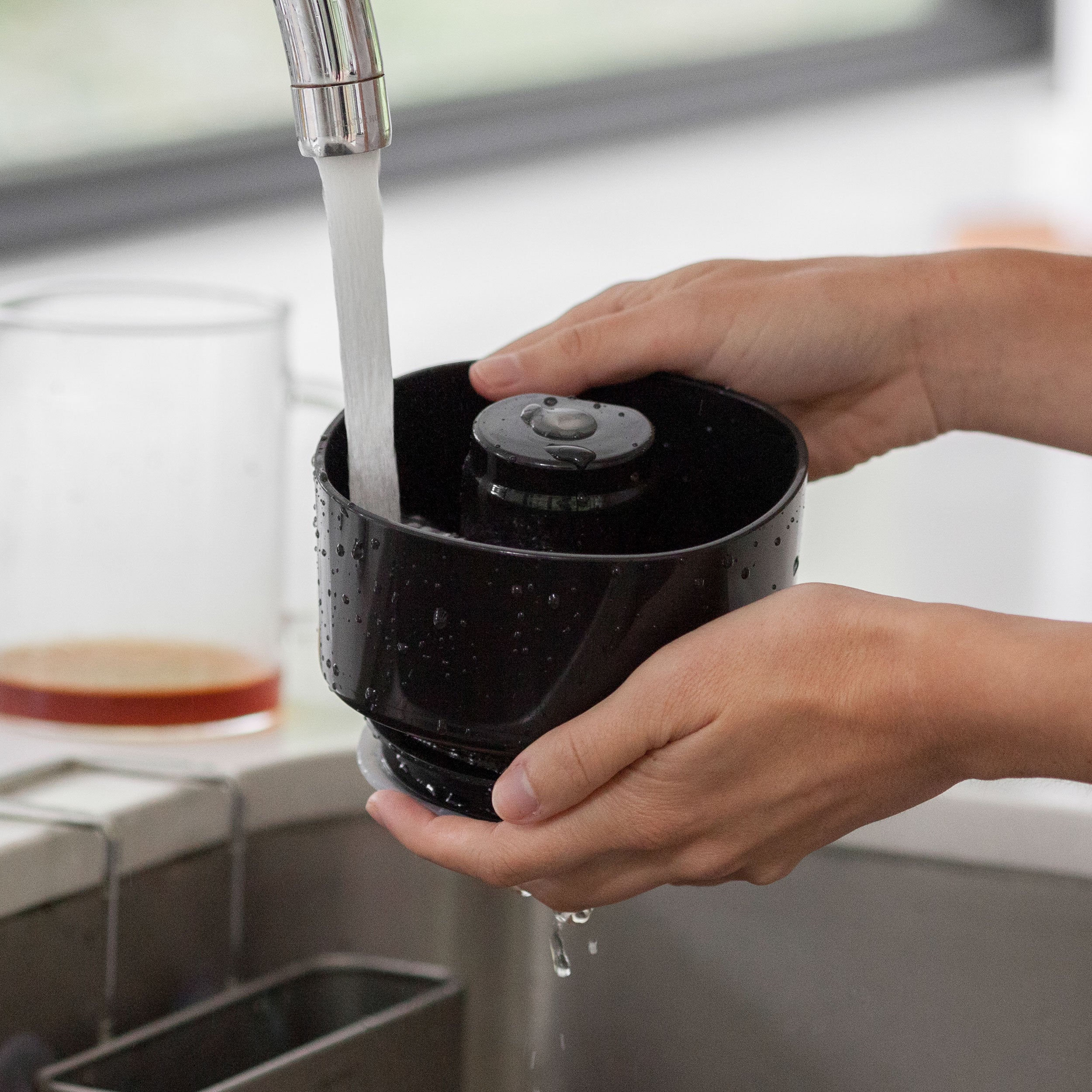 VacOne Air Brewer - Premium Cold Brew Coffee Maker for Home & Office | Fast & Easy Iced Coffee, Tea, and Infusions | Perfect for Hot Summer Days & Outdoor Adventures