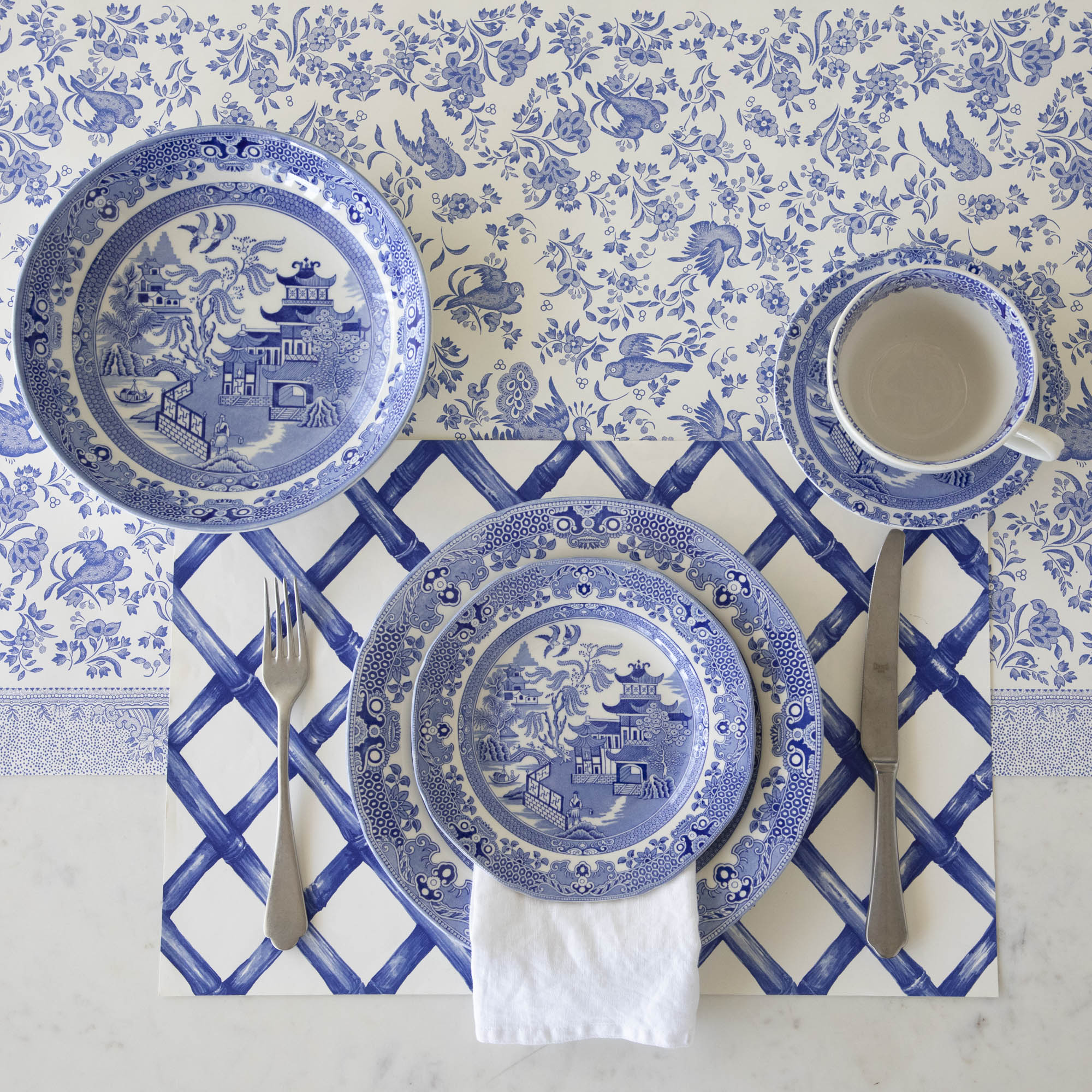 Blue Willow Dinnerware Set by Burleigh – Elegant English Bone China Plates, Bowls & Cups – Perfect for Formal Dining, Tea Parties & Home Decor