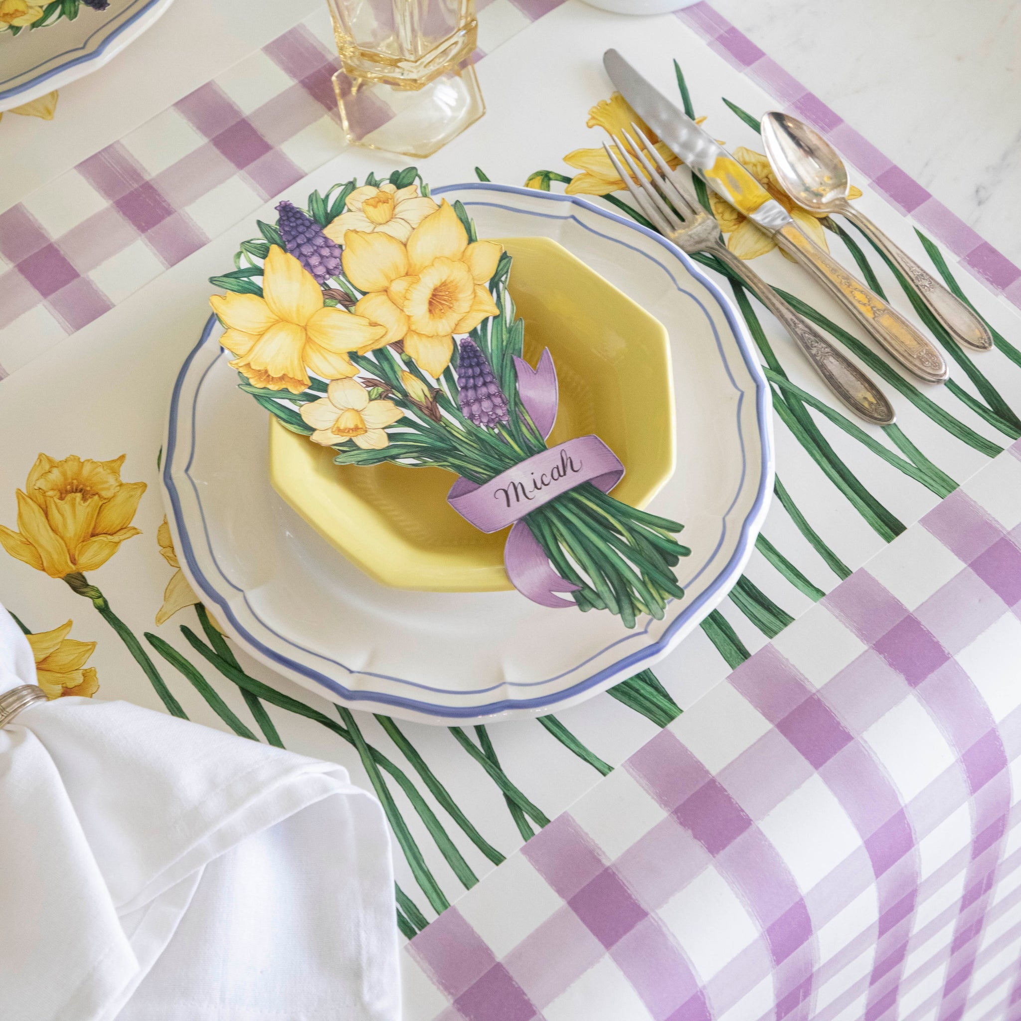 Daffodil Table Accent - Elegant Home Decor Centerpiece for Dining Room, Living Room & Wedding Decorations