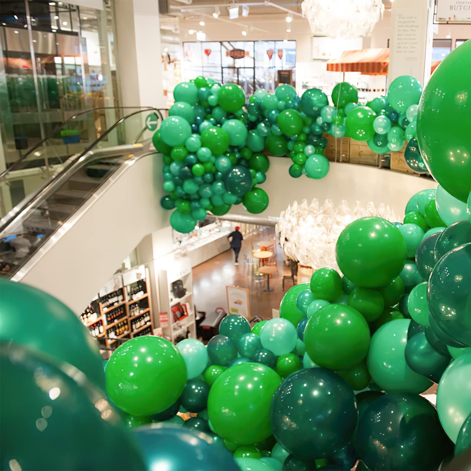PartyWoo 85-Pack Clover Green Balloons - 18