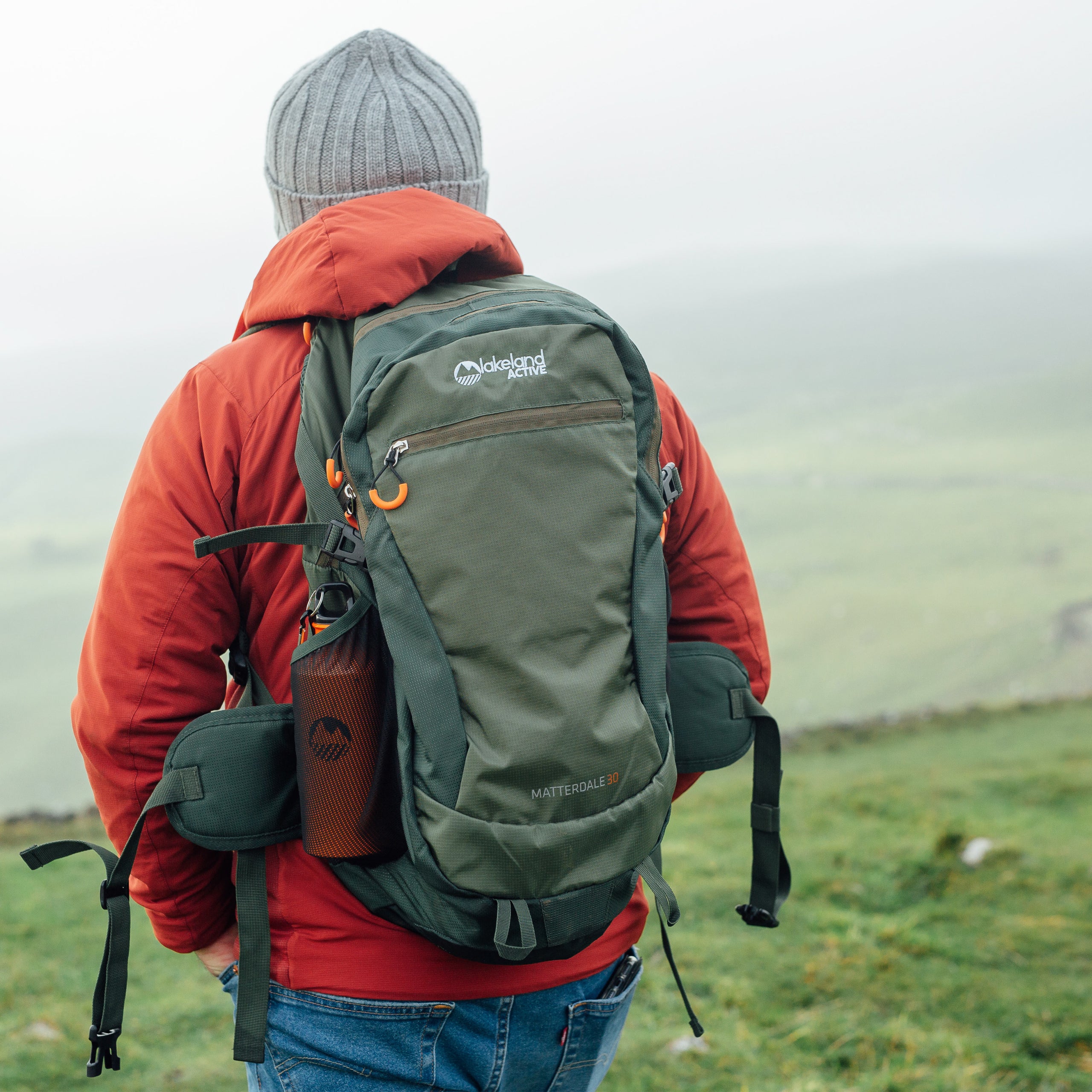 Lightweight 30L Hiking Backpack - Waterproof Daypack for Outdoor Camping, Travel & School - Durable Matterdale Backpack for Men & Women