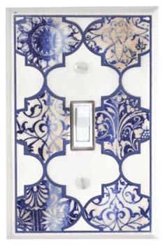 Quatrefoil Blue Single Switch Plate Cover - Decorative Outlet Cover for Home & Office - Elegant Wall Plate for Light Switches & Electrical Outlets