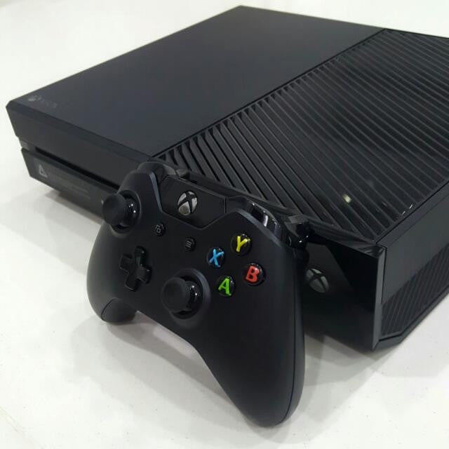 Microsoft Xbox One 1TB Console - Latest Gaming System with 1TB Storage, Wireless Controller & 4K Ultra HD Support | Perfect for Home Entertainment & Multiplayer Gaming