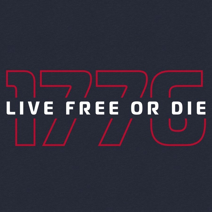 Live Free Or Die '76 Vintage T-Shirt - Midnight Navy - Retro Patriotic Tee for Men & Women - Perfect for 4th of July, Independence Day & Casual Wear