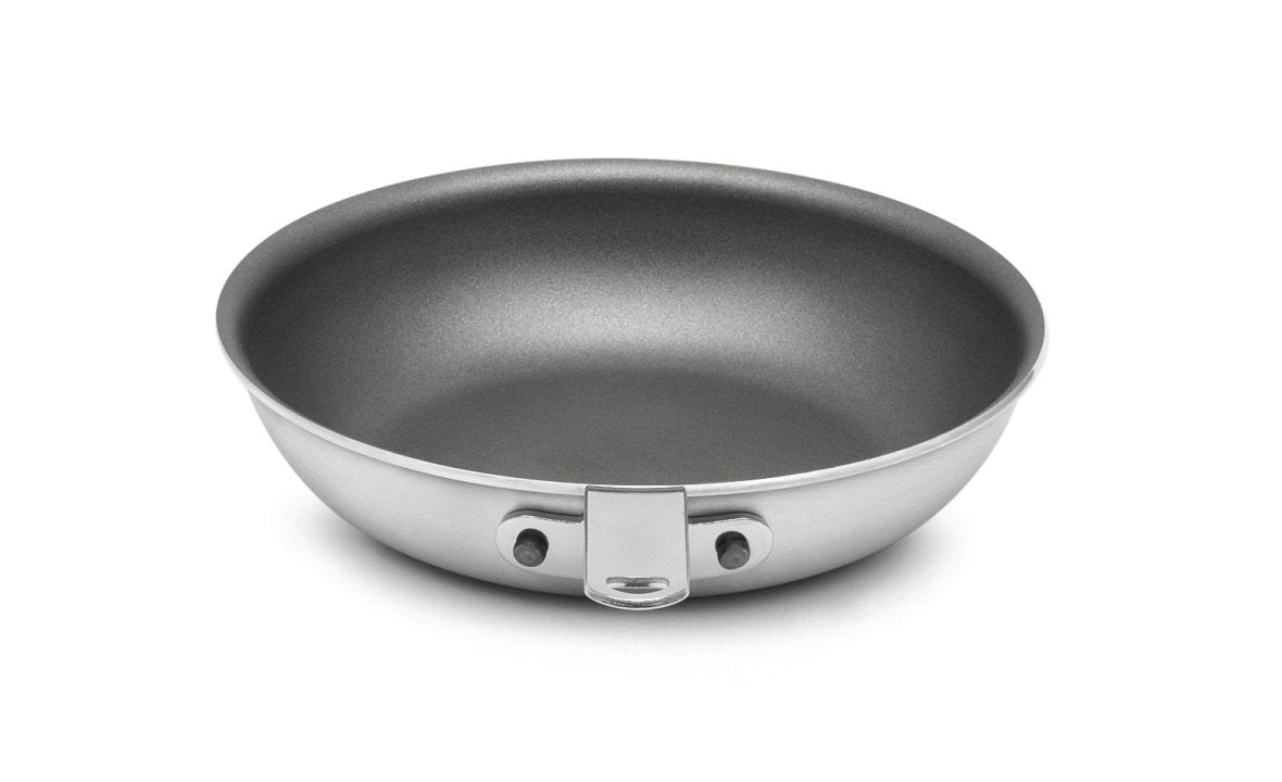 Vollrath Wear Ever 8-Inch Aluminum Fry Pan with PowerCoat2™ Nonstick Coating - Professional Restaurant-Grade Cookware for Home Chefs & Commercial Kitchens - Perfect for Frying Eggs, Pancakes & Searing Meats