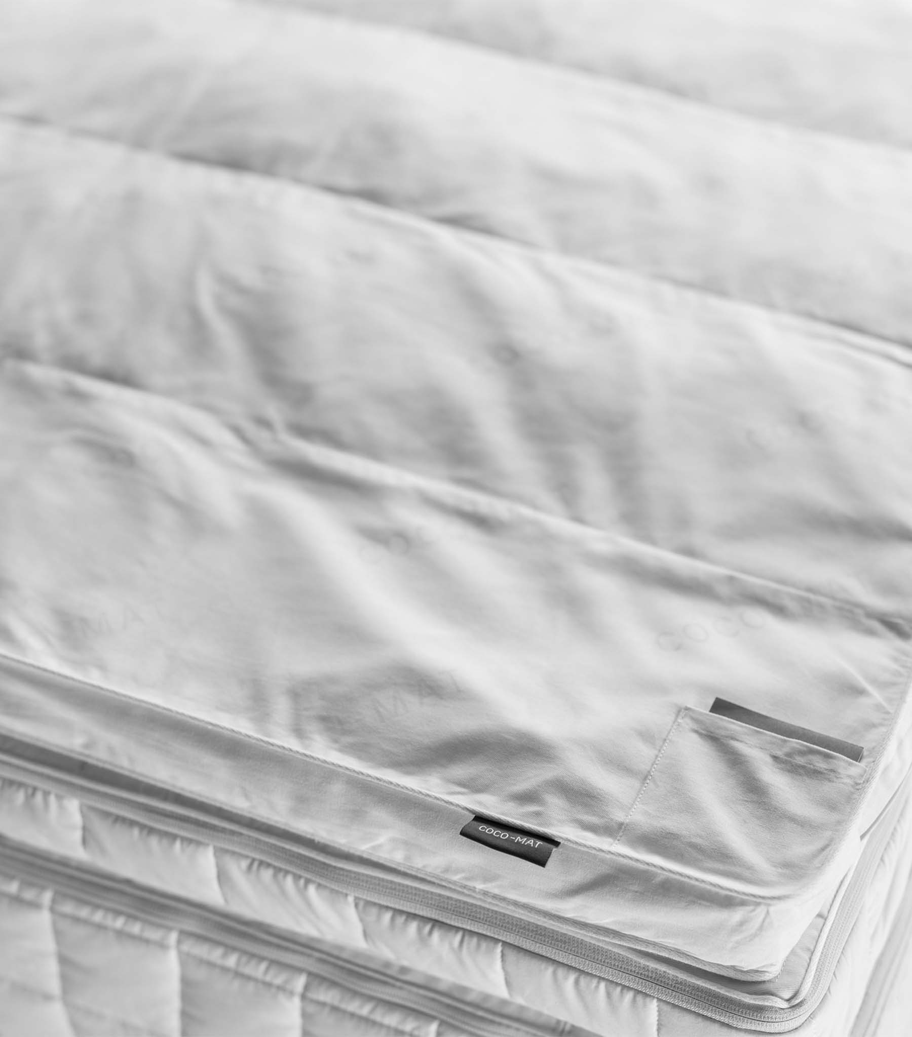 Equinox Hotels Mattress Protector - Waterproof, Hypoallergenic, Breathable Bed Cover - Perfect for Hotels, Home Use & Allergy Relief