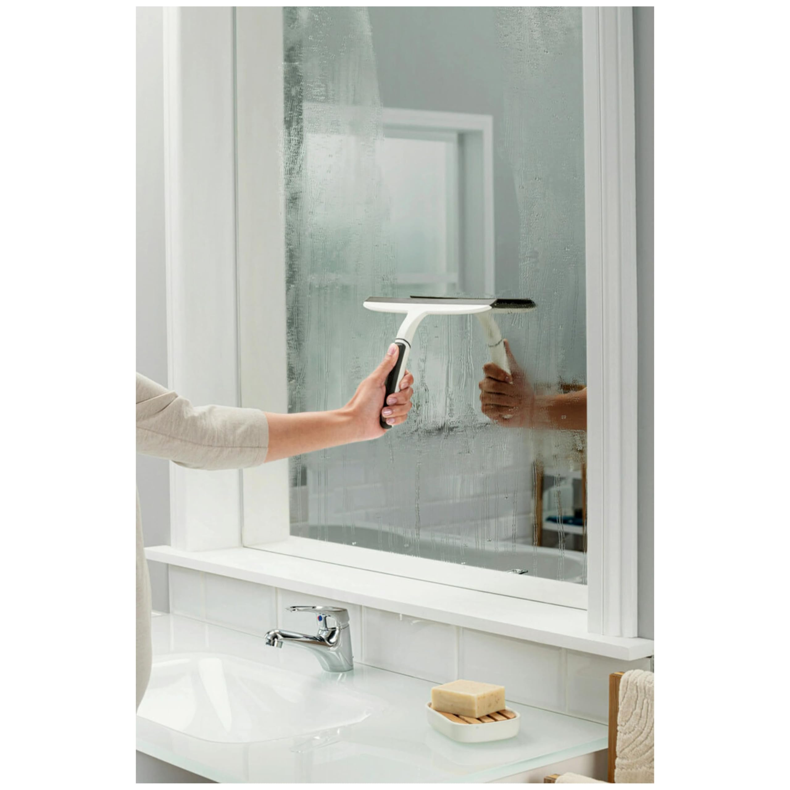Scotch-Brite Dual Blade Squeegee for Mirrors, Glass Shower Doors & Windows – Safe & Effective Cleaning Tool (4-Pack) – Perfect for Bathroom, Kitchen & Car Windows