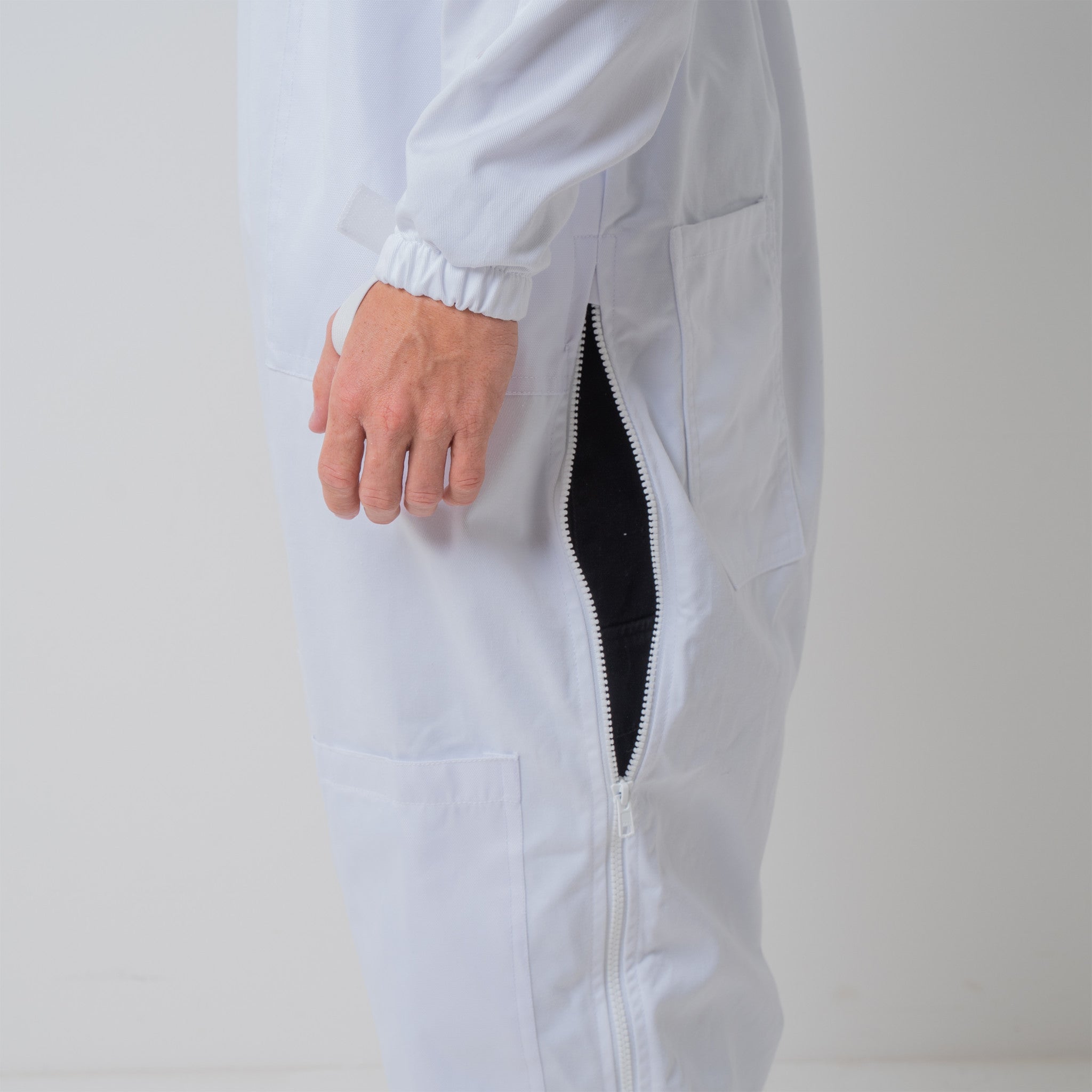 OZ ARMOUR Pre-Shrunk Poly Cotton Beekeeping Suit with Fencing Veil - Full Body Protection for Beekeepers - Ideal for Hive Inspections, Honey Harvesting & Beekeeping Safety