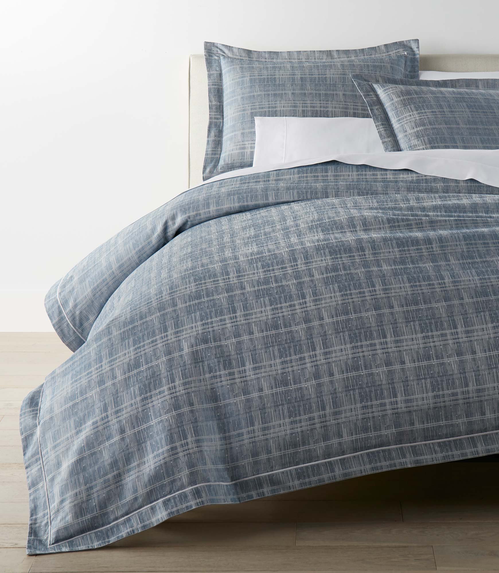 Luxury Biagio Jacquard Duvet Cover Set - Premium Soft Bedding for Queen/King Size - Elegant Home Decor for Master Bedroom & Guest Room