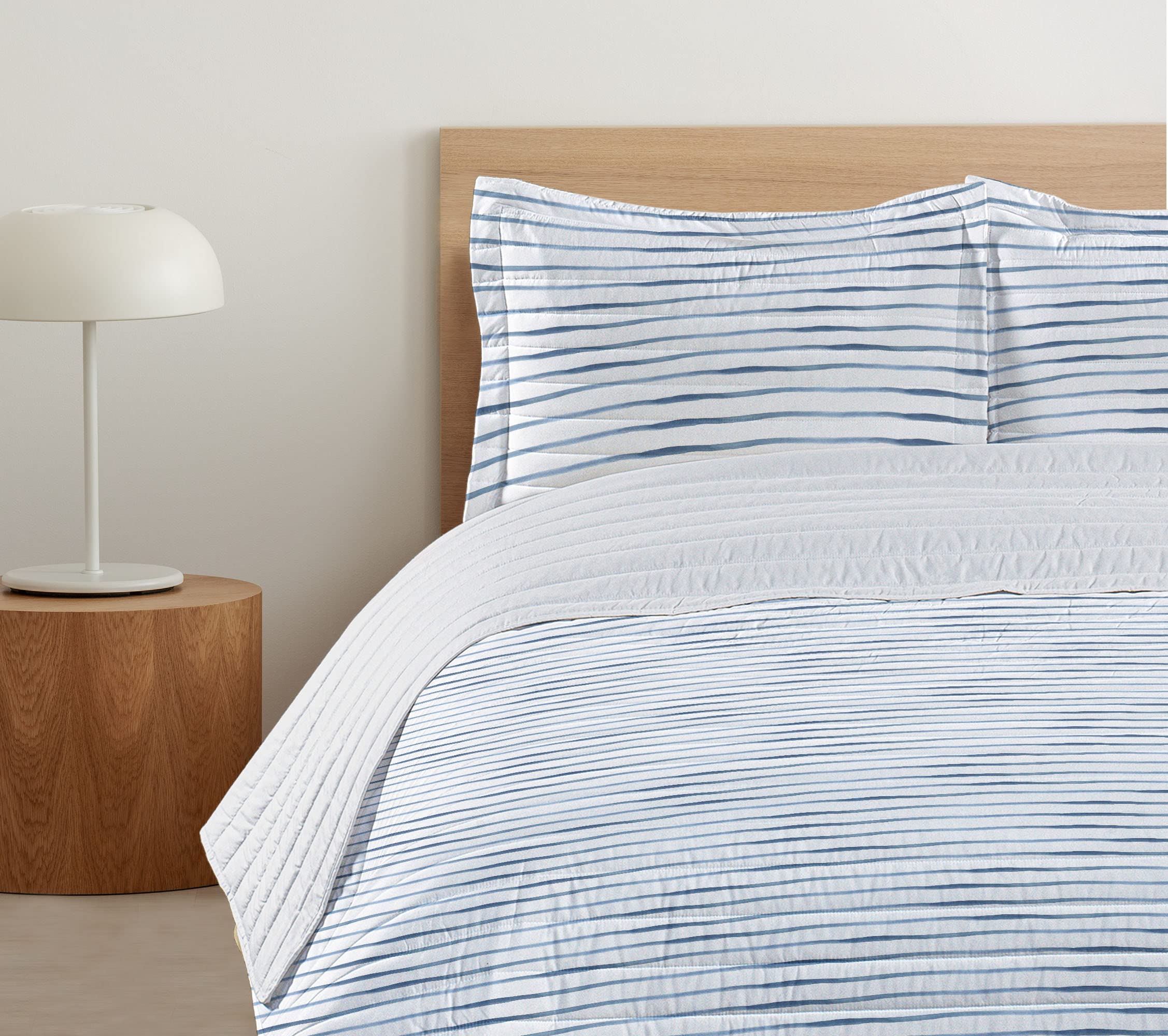 Ambesonne Harbour Stripe Microfiber Bedspread Set - Abstract Nautical Ocean Design with Soft Horizontal Lines | Queen Size Bedding Set Includes Pillow Shams & Comforter in Pale Slate Blue & White | Perfect for Coastal, Beach House or Nautical Theme Bedrooms