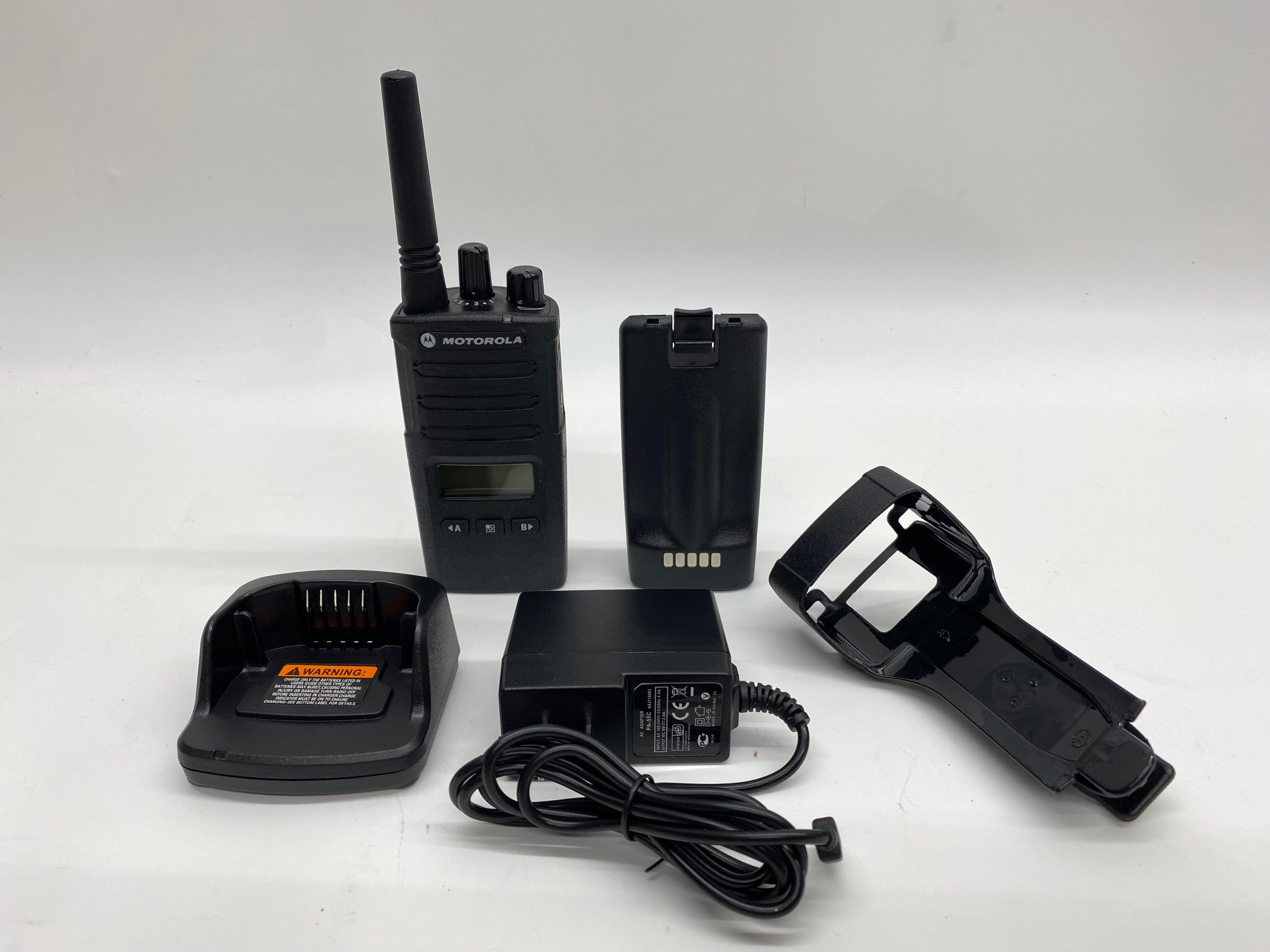 Motorola RMU2080D UHF Two-Way Radio - Portable Business Walkie Talkie with Long Range Communication for Construction, Security & Outdoor Adventures