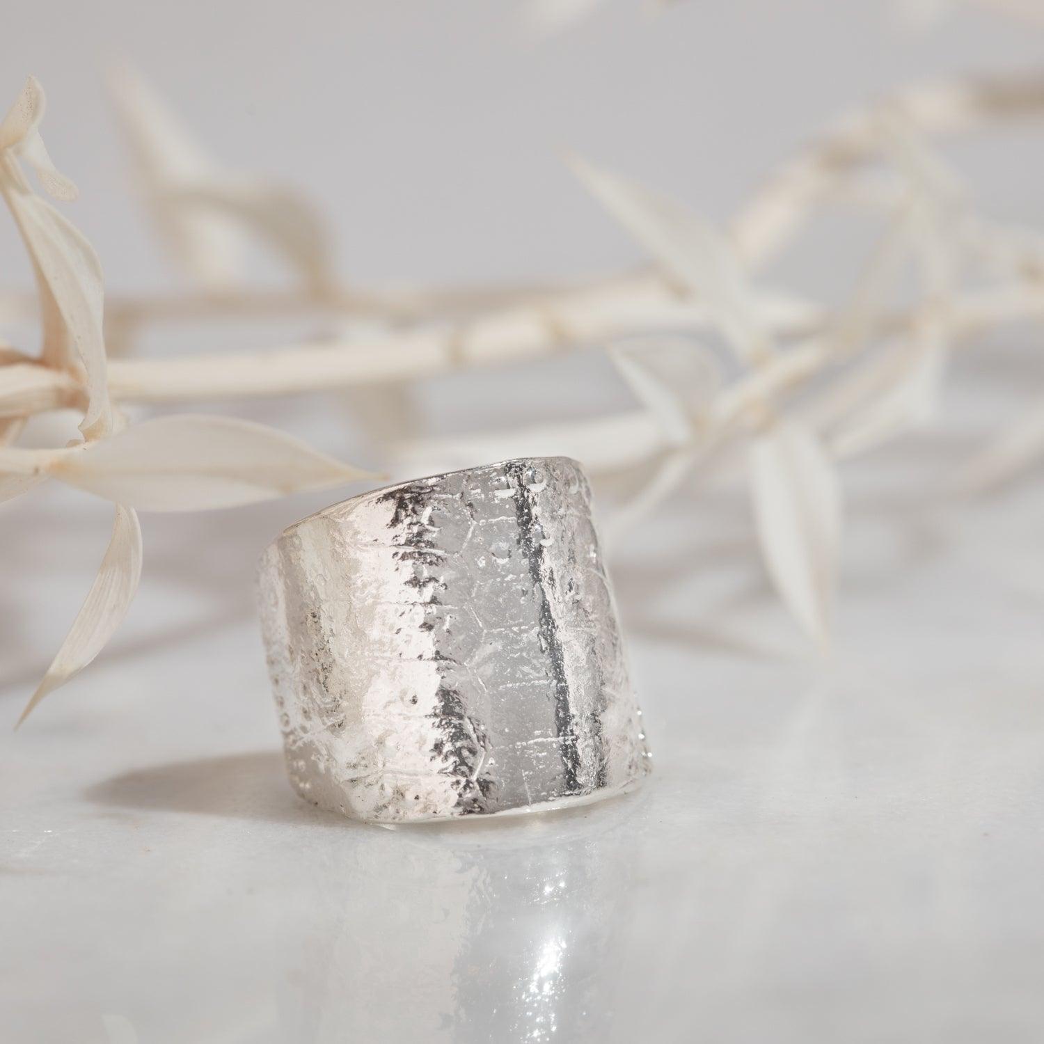 Stylish Sea Urchin Ring - Unique Ocean Inspired Jewelry for Women - Perfect for Beach Parties, Weddings & Everyday Wear