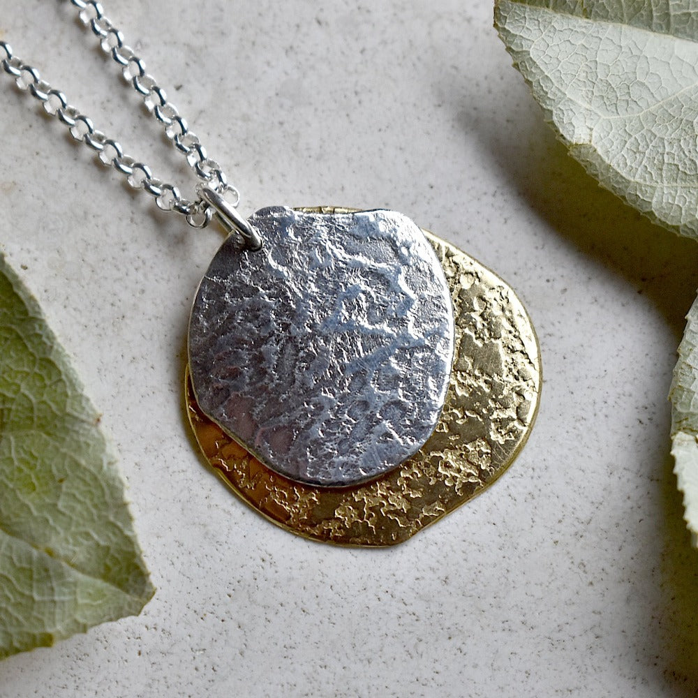 Concrete & Ashes Patterned Double Pendant Necklace for Women - Trendy Boho Layered Chain Jewelry for Casual Wear & Special Occasions