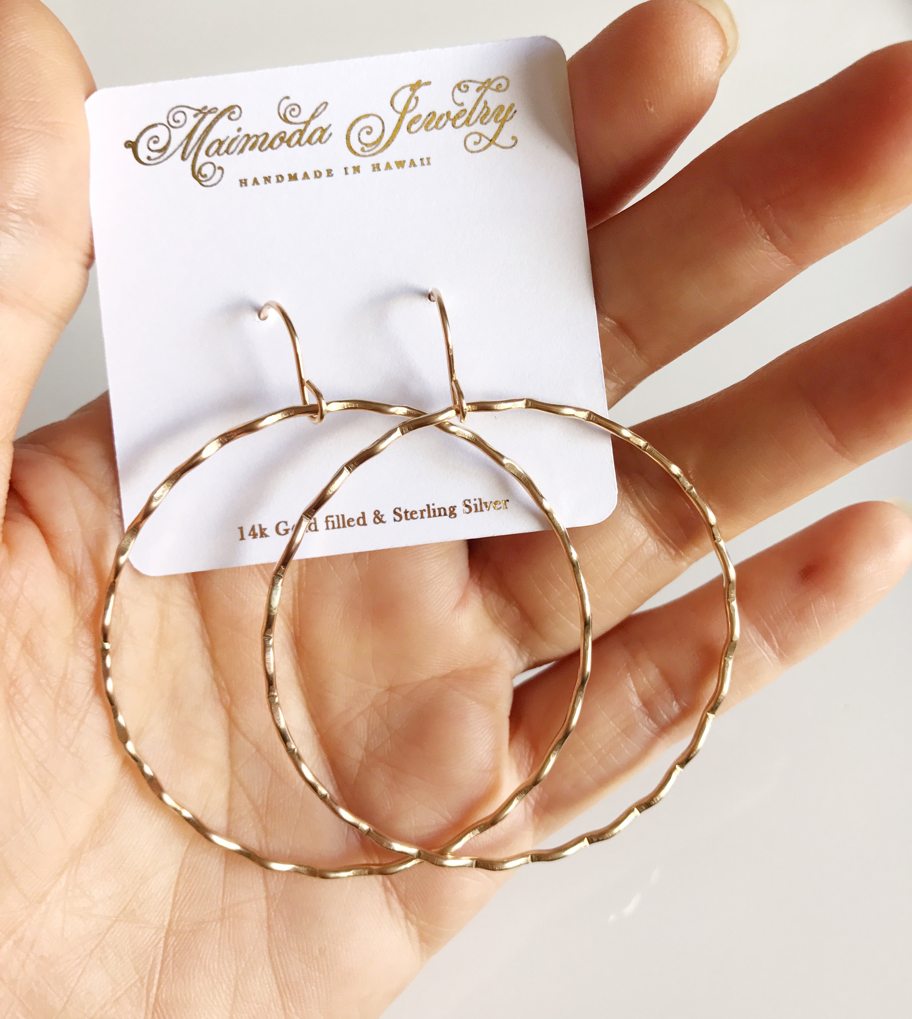 UNAHI E430 Elegant Dangle Earrings for Women - Trendy Fashion Jewelry for Parties, Weddings & Everyday Wear