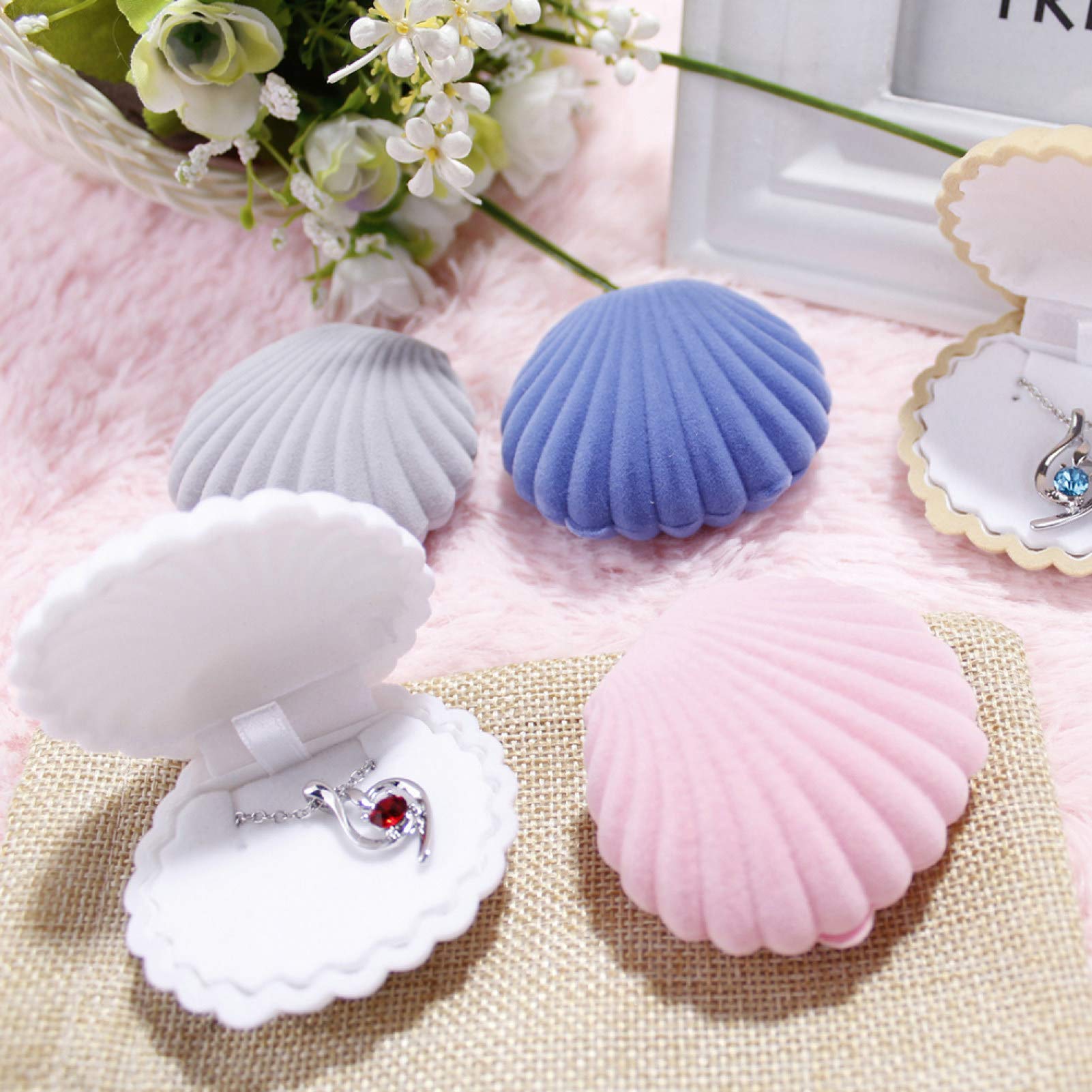Fashionable Velvet Jewelry Storage Box for Necklaces, Earrings, Rings & Watches - Shell-Shaped Design with Lid - Perfect Gift for Birthdays, Valentine's Day (Pink, One Size) - Ideal for Travel, Home Organization & Jewelry Protection
