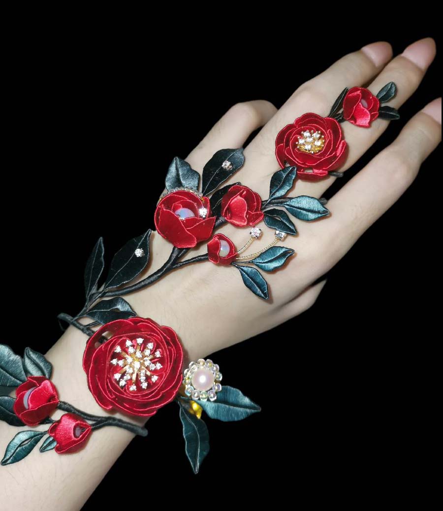 Custom Rose Bracelet - Handmade Red Rose Jewelry for Women | Elegant Gift for Valentine's Day, Anniversary & Special Occasions