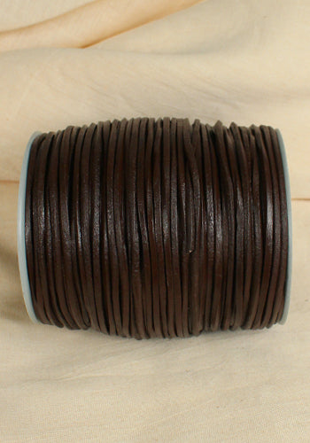 Brown Leather Cord Square Creativa 1.5m x 2.5mm - Premium DIY Craft Material for Jewelry Making, Macrame & Home Decor Projects