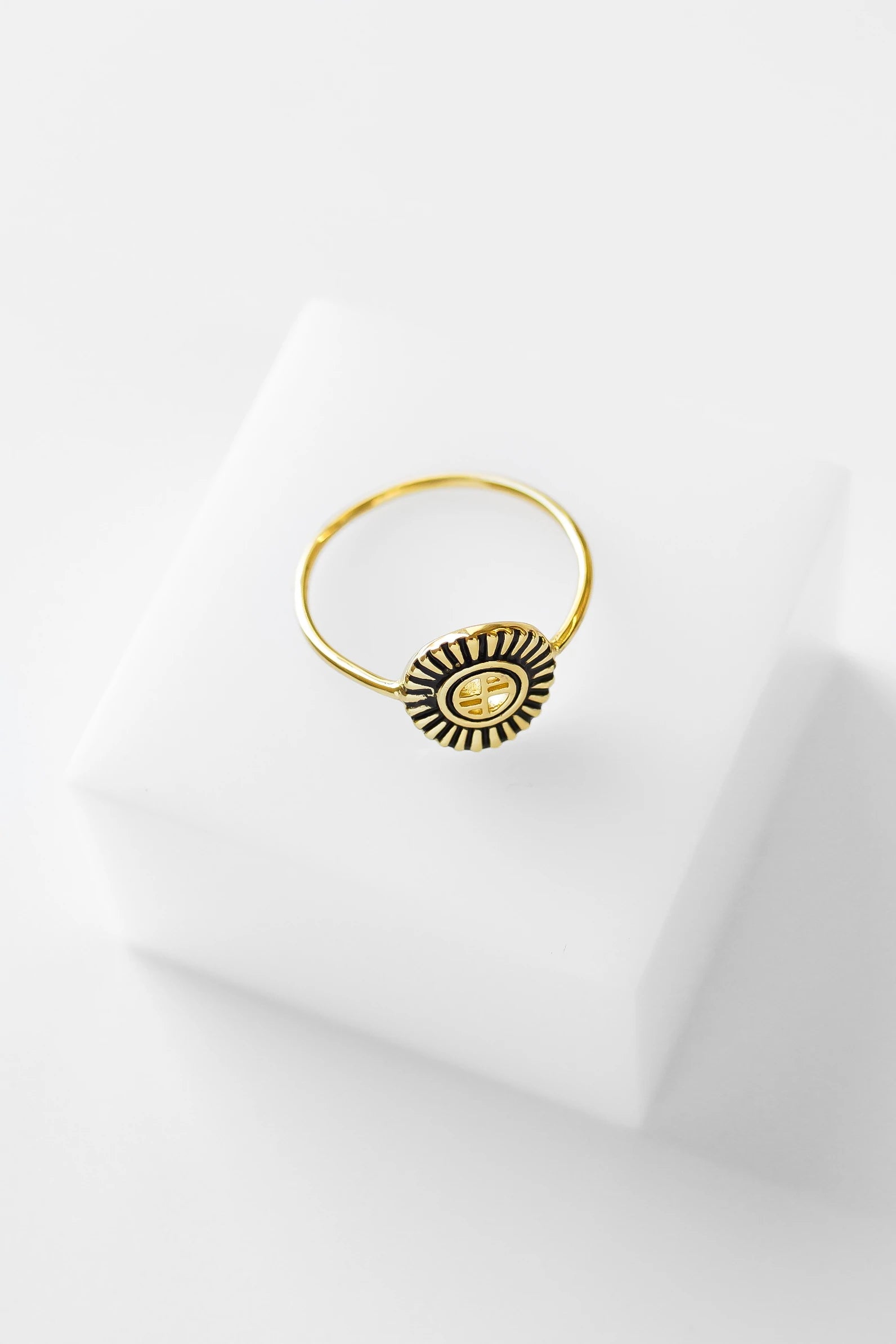 Elegant Fleur Ring for Women - Floral Flower Design Sterling Silver Band - Perfect for Weddings, Anniversaries & Special Occasions