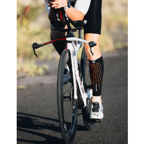 Compressport Unisex R2 Aero Running Compression Socks - Black | Performance Athletic Socks for Marathon, Cycling & Workout