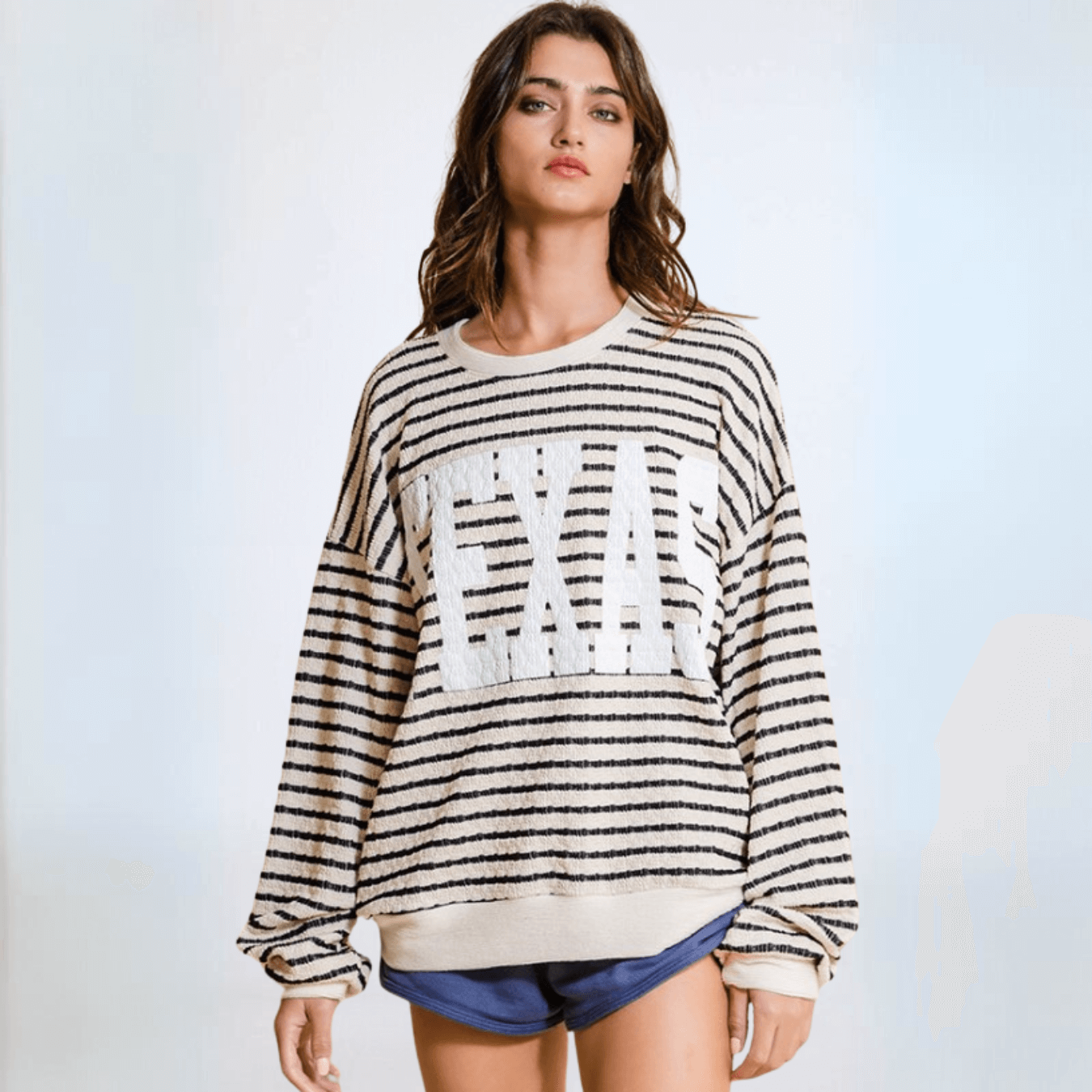 Texas Graphic Oversized Sweatshirt - Made in USA | Soft & Comfortable Pullover Hoodie for Men & Women | Perfect for Casual Wear, Street Style & College Outfits