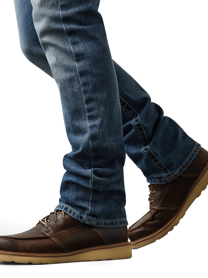 Ariat Men's Modern Williams Slim Leg Jean in Dakota Wash - Comfortable & Durable Denim for Work, Casual Wear & Outdoor Activities