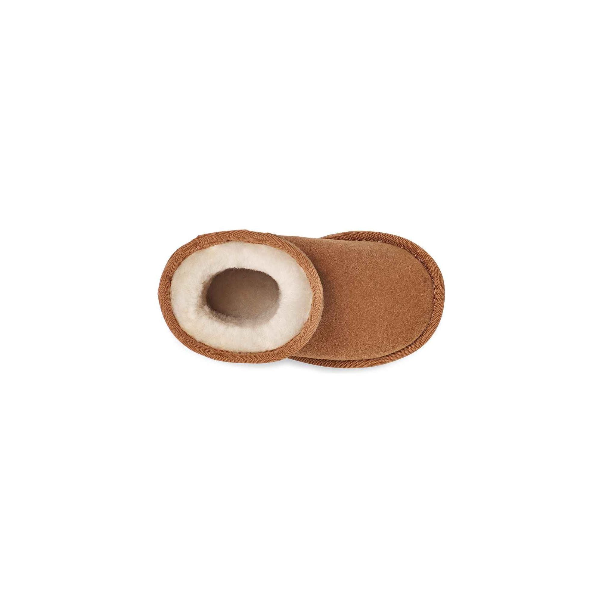 UGG Toddler's Classic II Boot in Chestnut - Warm Winter Boots for Kids | Perfect for Snow, Outdoor Play & Cold Weather