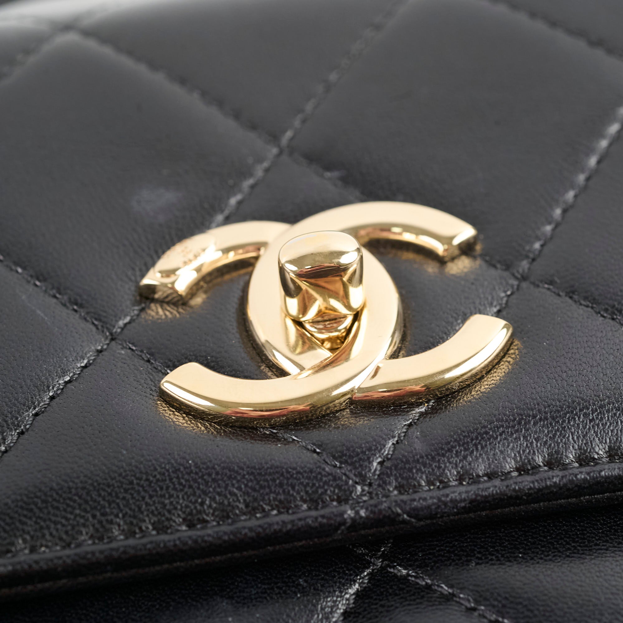 Chanel Trendy CC Small Black Leather Crossbody Bag for Women | Luxury Designer Handbag for Evening Out & Special Occasions