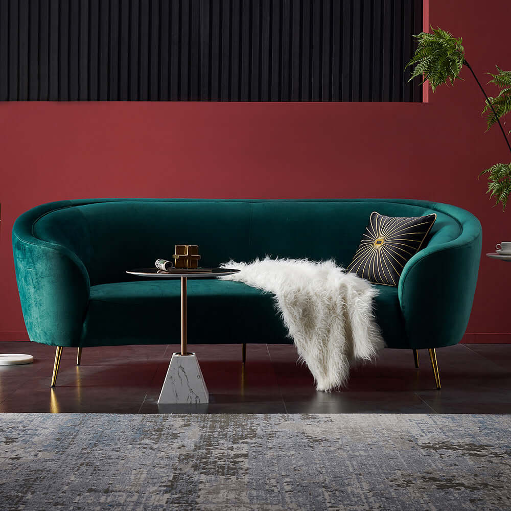 Modern Deep Green Velvet Sofa with Metal Legs - Luxurious Mid-Century Living Room Furniture for Home Decor & Relaxation
