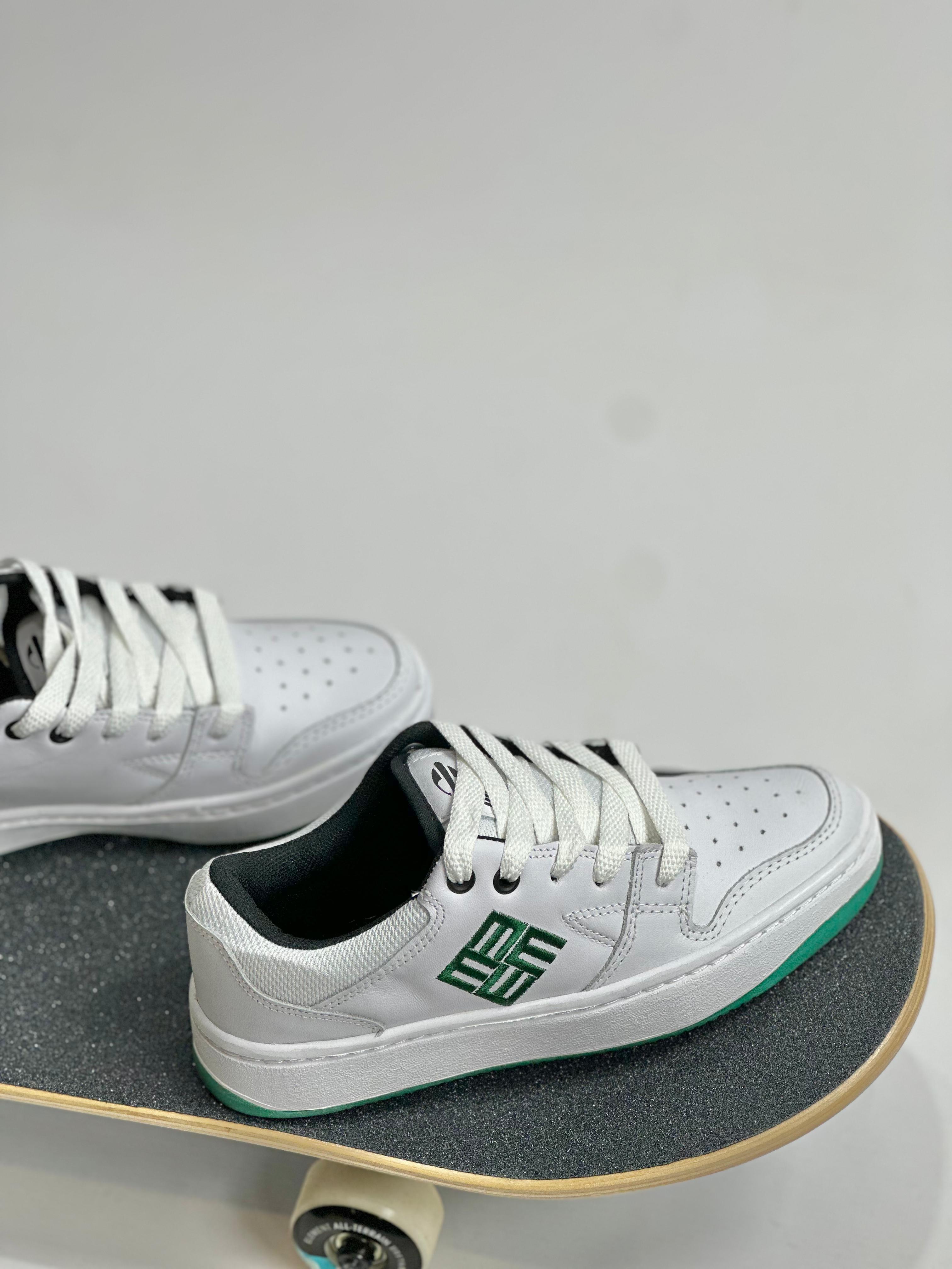 **Mormaii Unisex Tail Green Sneakers - Lightweight Comfortable Running Shoes for Men & Women - Perfect for Jogging, Gym Workouts & Casual Wear**