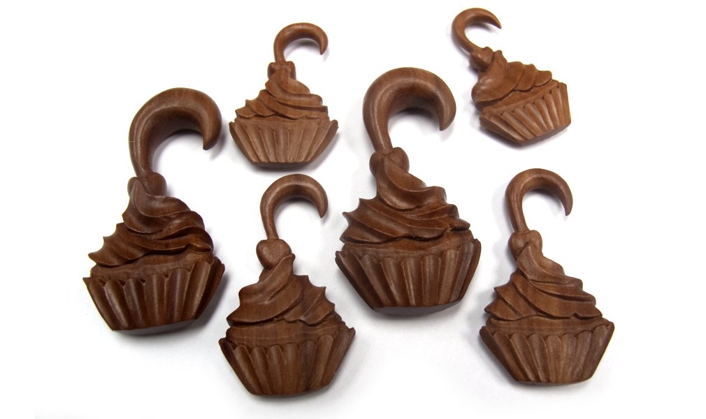 6G (4mm) Wooden Cupcake Hangers Plugs - Pair of 2 Body Jewelry for Ear Stretching & Gauges | Perfect for Urban Style, Alternative Fashion & Body Modification Enthusiasts