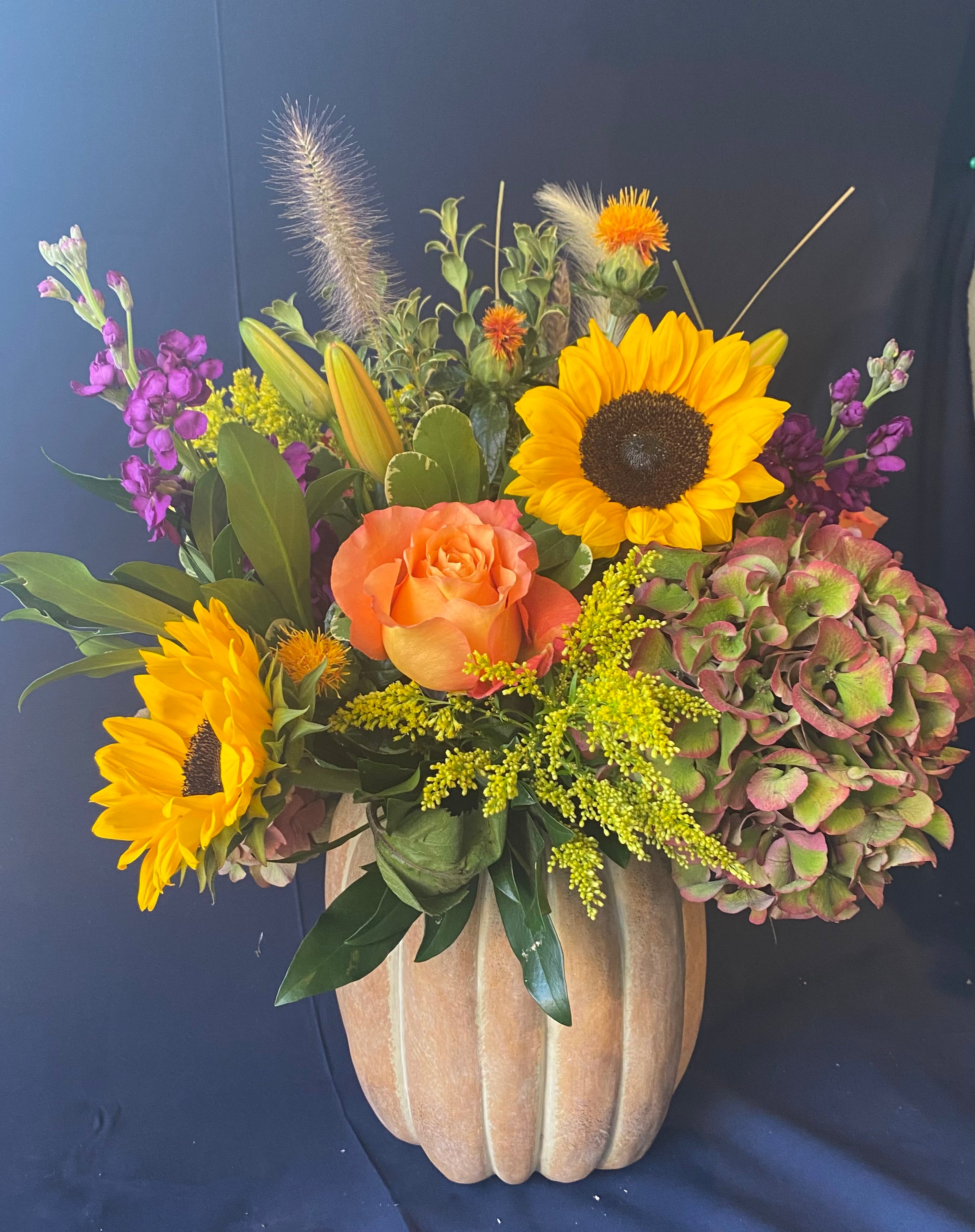 Elegant Heavy Ceramic Pumpkin Fall Decor - Perfect for Thanksgiving, Halloween, and Autumn Home Decor