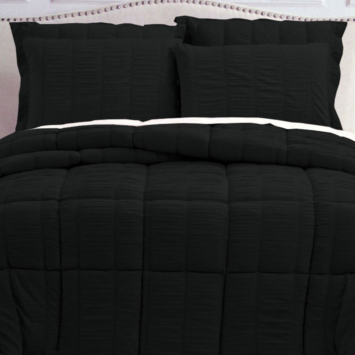 Premium Seersucker Comforter Set King Size - Breathable Hotel Luxury Bedding for Summer - Black Stripe Design for Master Bedroom & Guest Room Comfort