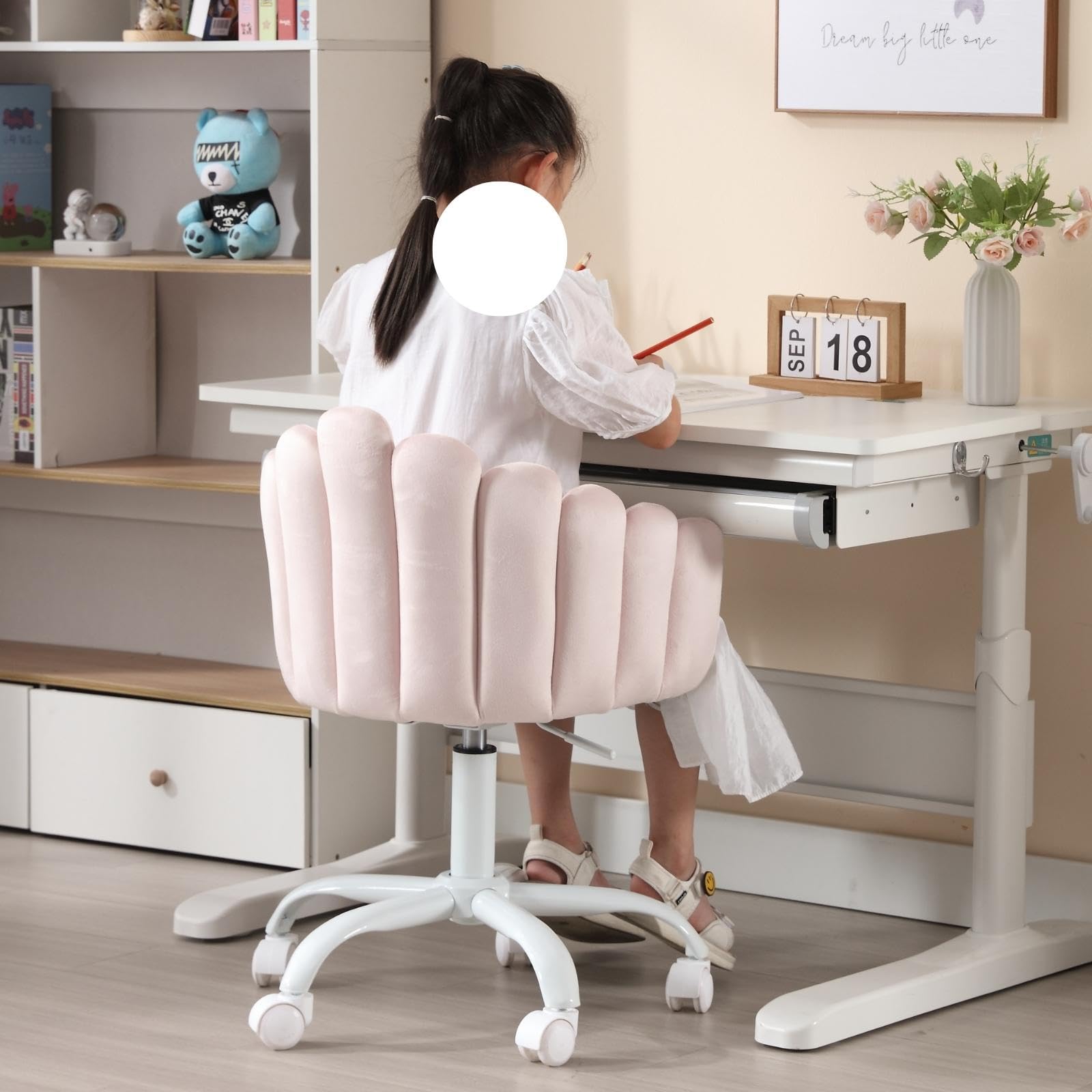 DUOMAY Adjustable Kids Desk Chair with Wheels - Pink Velvet Swivel Computer Chair for Boys and Girls, Ergonomic Study Chair for Children's Bedroom, Homeschooling & Gaming Setup