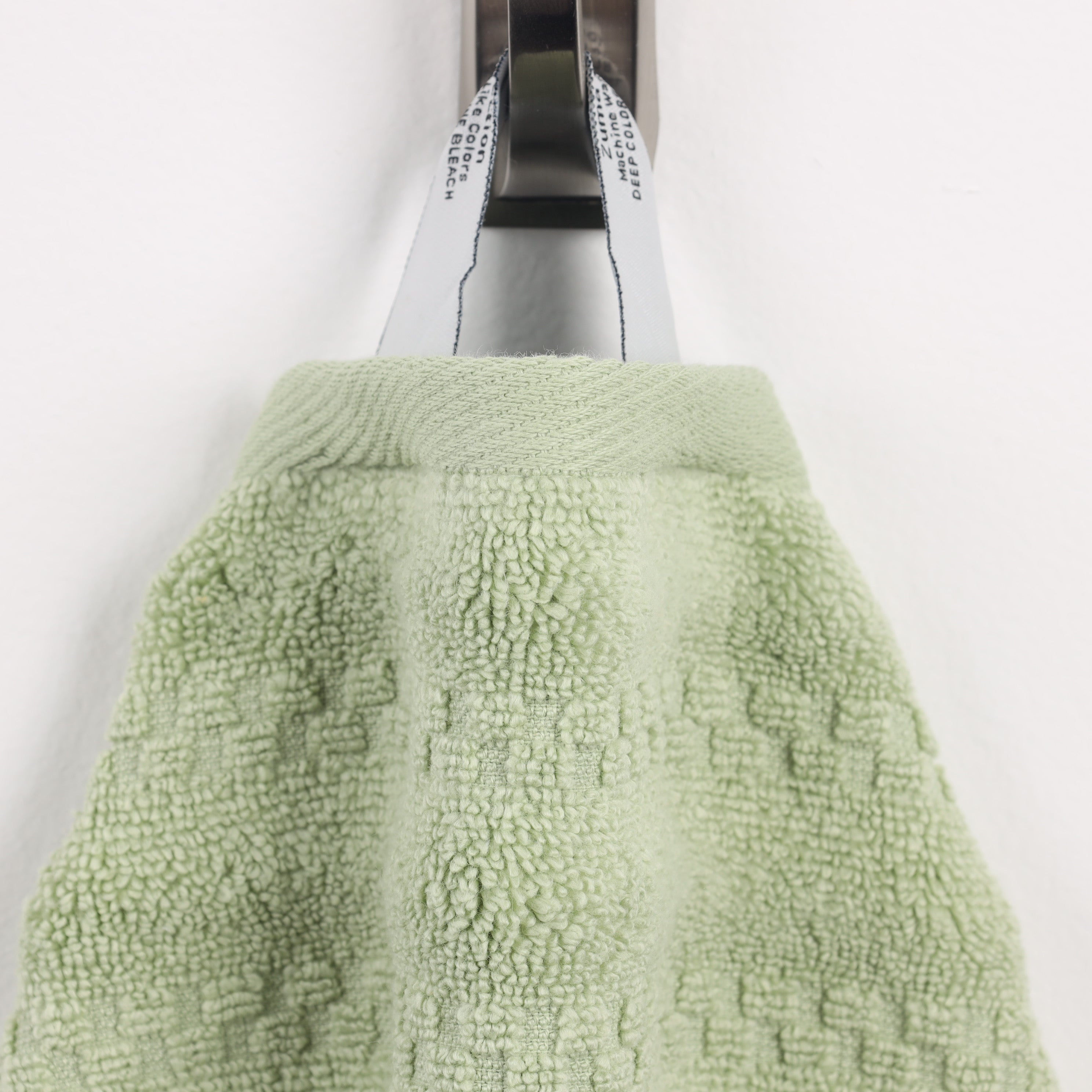 Premium Zuma Zero Twist Cotton Bath Towels Set of 2 - Medium Weight, Ultra Soft & Highly Absorbent - Perfect for Spa, Bathroom & Luxury Home Use