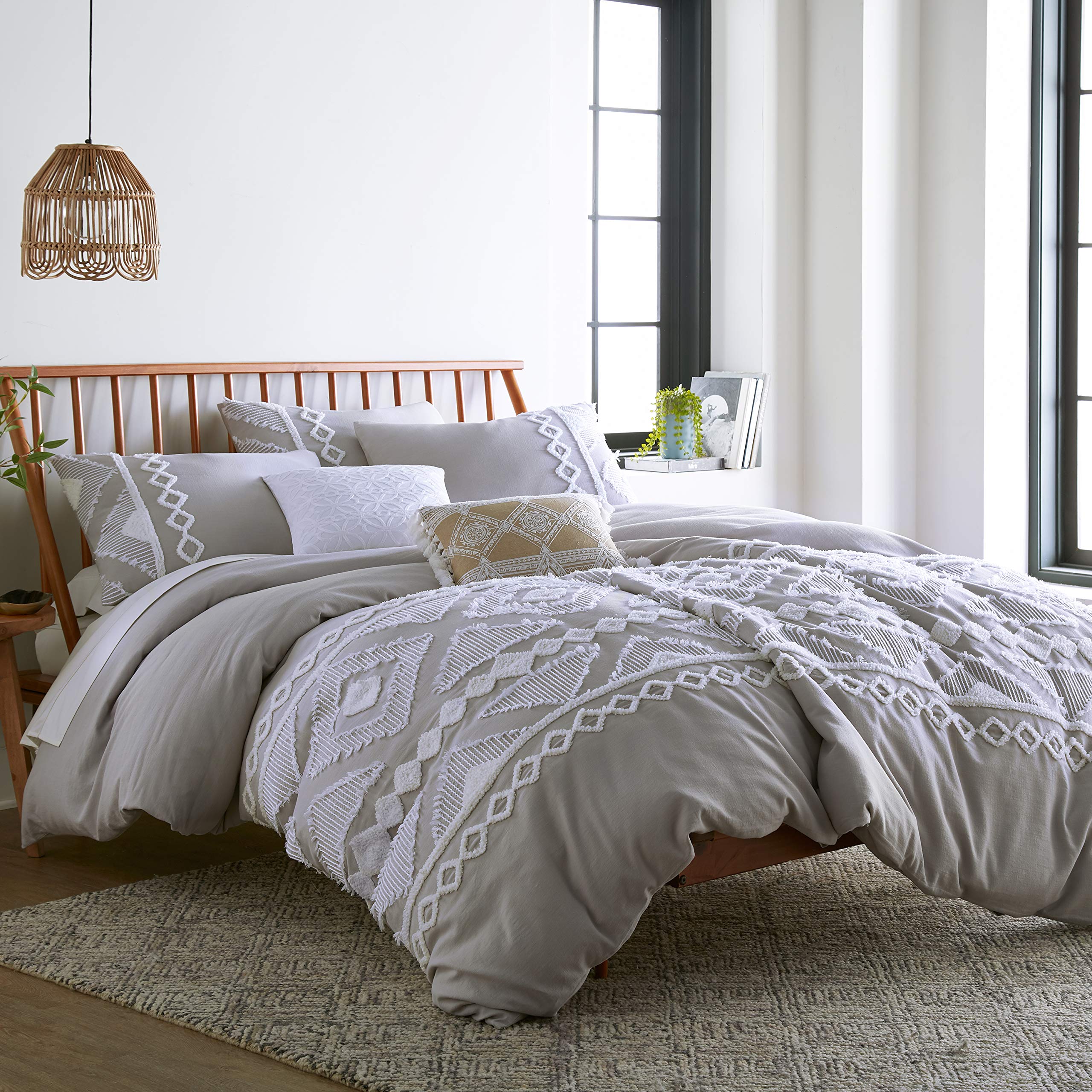 Levtex Home Harleson Tufted Chenille Duvet Cover Set Full/Queen Size - Grey and White Tribal Pattern with Frayed Details - Includes 90x94 Inch Duvet & 2 Standard 26x20 Inch Pillowcases - 100% Cotton Bedding for Cozy Bedroom Decor
