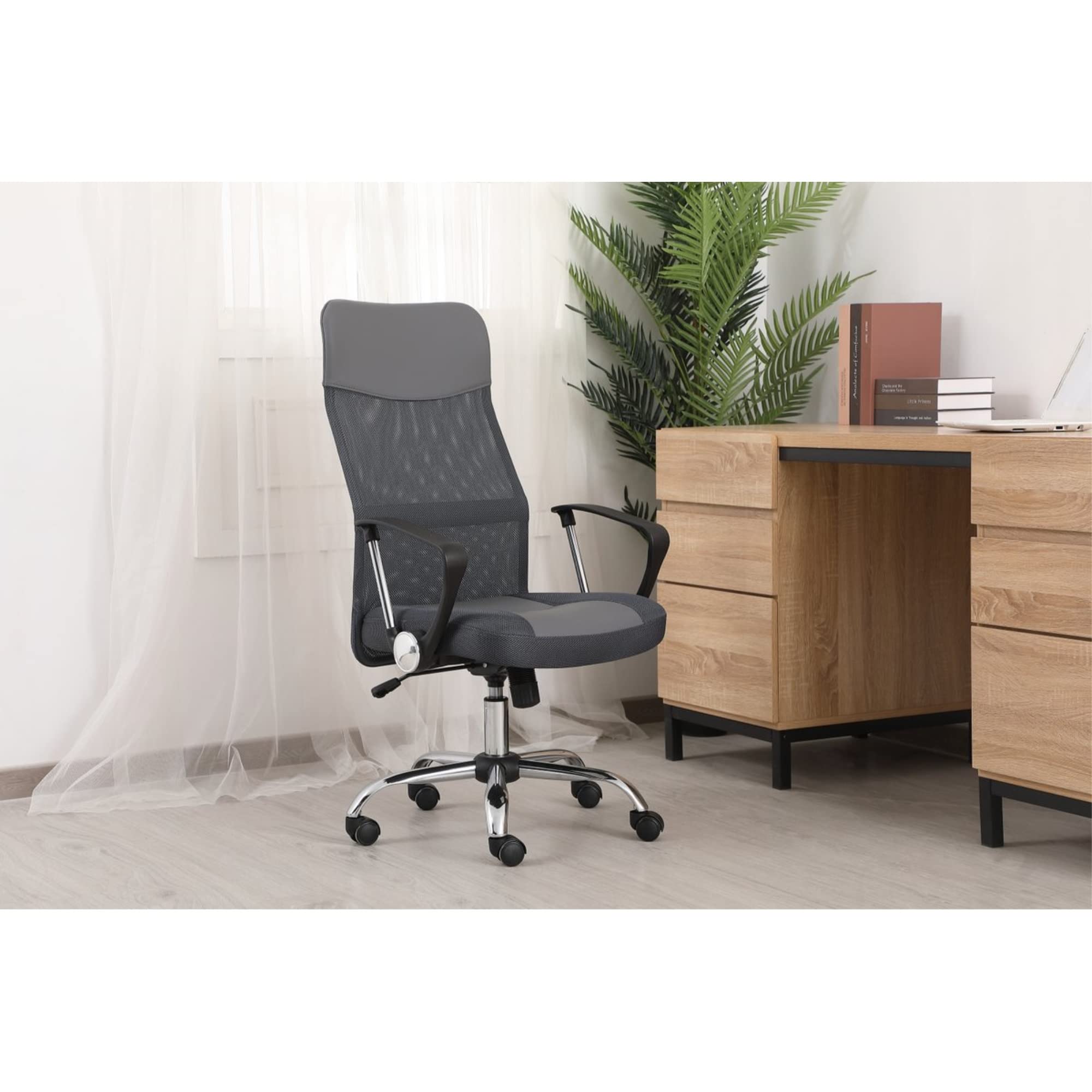 Modern Gray High Back Mesh Office Chair - Ergonomic Swivel Desk Chair with Lumbar Support for Home & Office Workspace Comfort