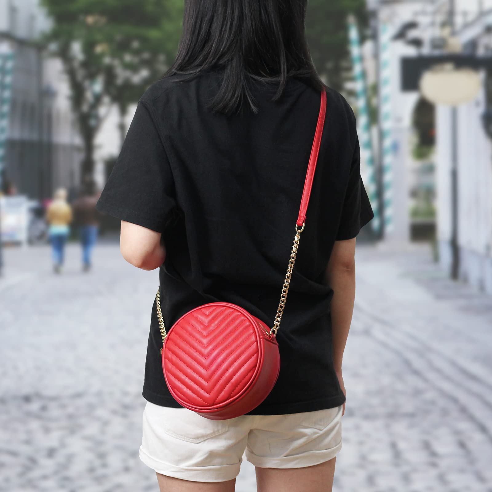 Stylish Round Crossbody Bag for Women - PU Leather Shoulder Purse with Adjustable Metal Chain Strap | Zippered Phone Pocket | Perfect for Everyday Use, Date Night & Travel Accessories
