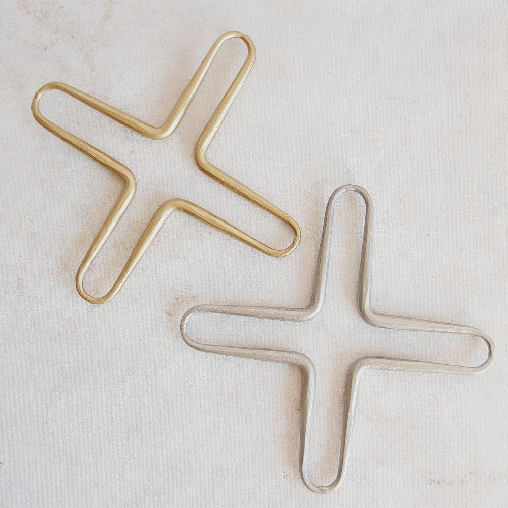 Hand Forged Trivet Set - 3-Piece Cast Iron Trivets for Hot Pots & Pans - Rustic Kitchen Decor & Pot Holder for Dining Table, Stovetop & Countertop Protection