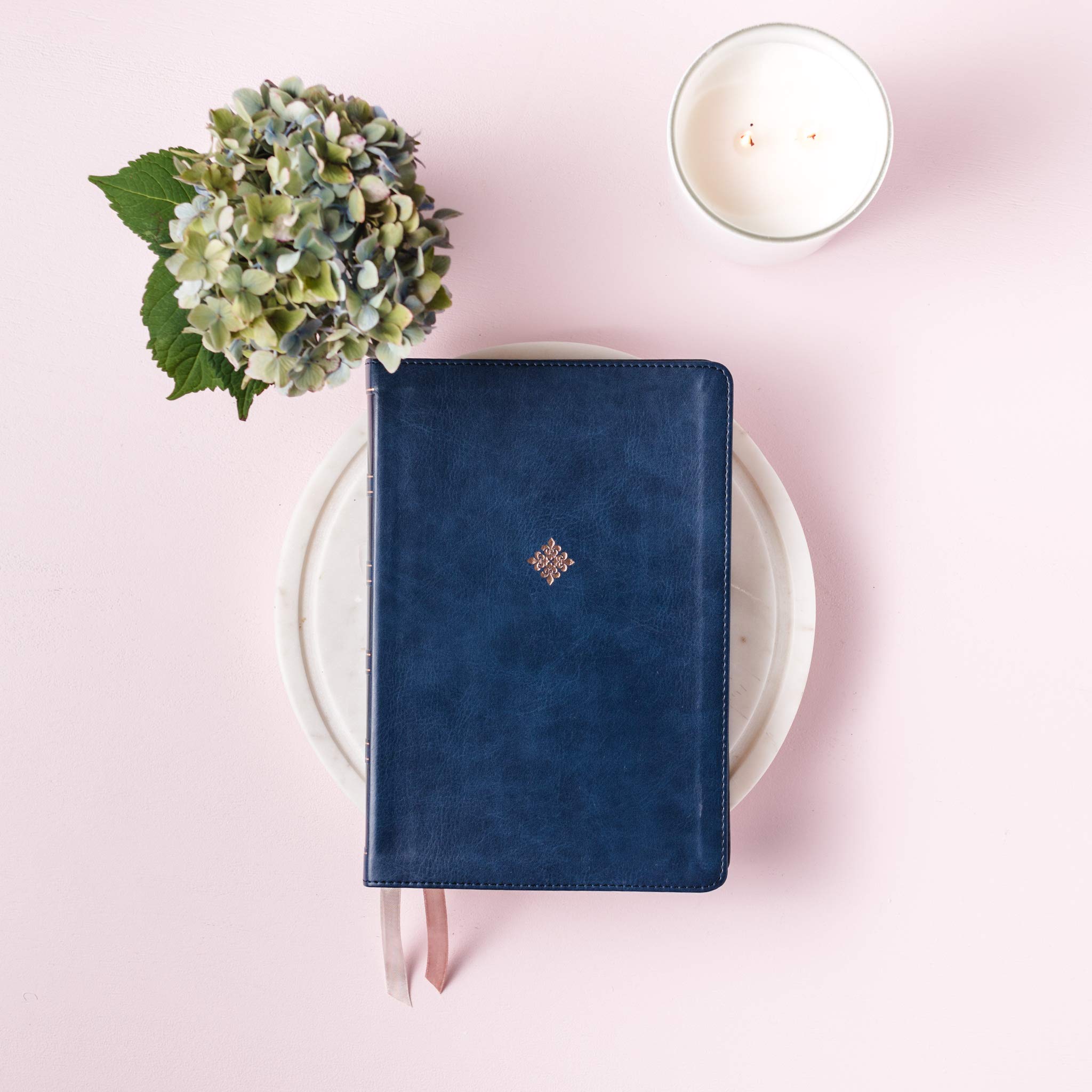 NKJV Thinline Bible - Large Print, Leathersoft Cover, Blue with Red Letter Text, Comfort Print | Holy Bible New King James Version | Perfect for Daily Devotion, Church Services & Bible Study