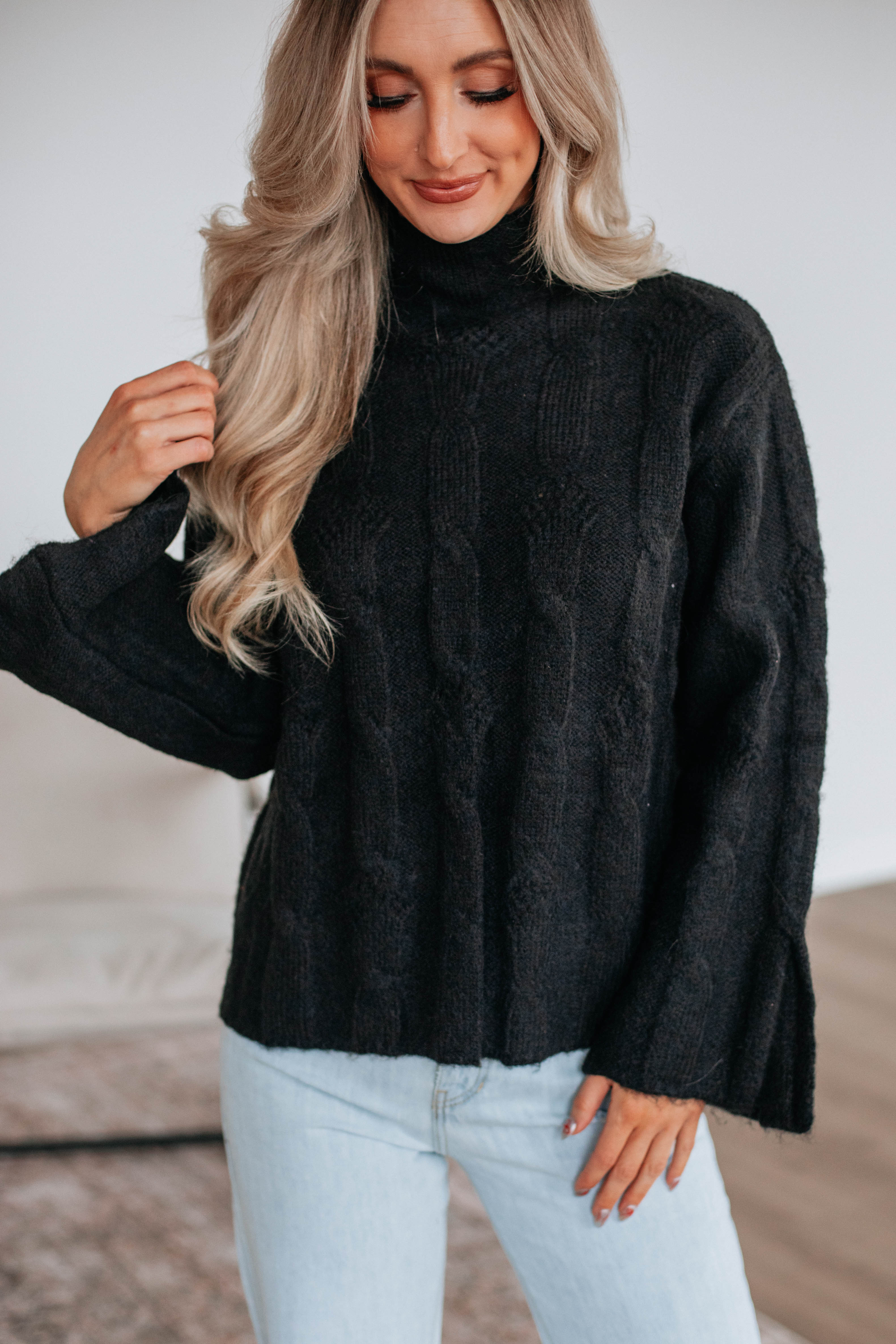 Colette Cable Knit Sweater Women's Chunky Knit Pullover - Perfect for Fall Winter Fashion & Cozy Outfits