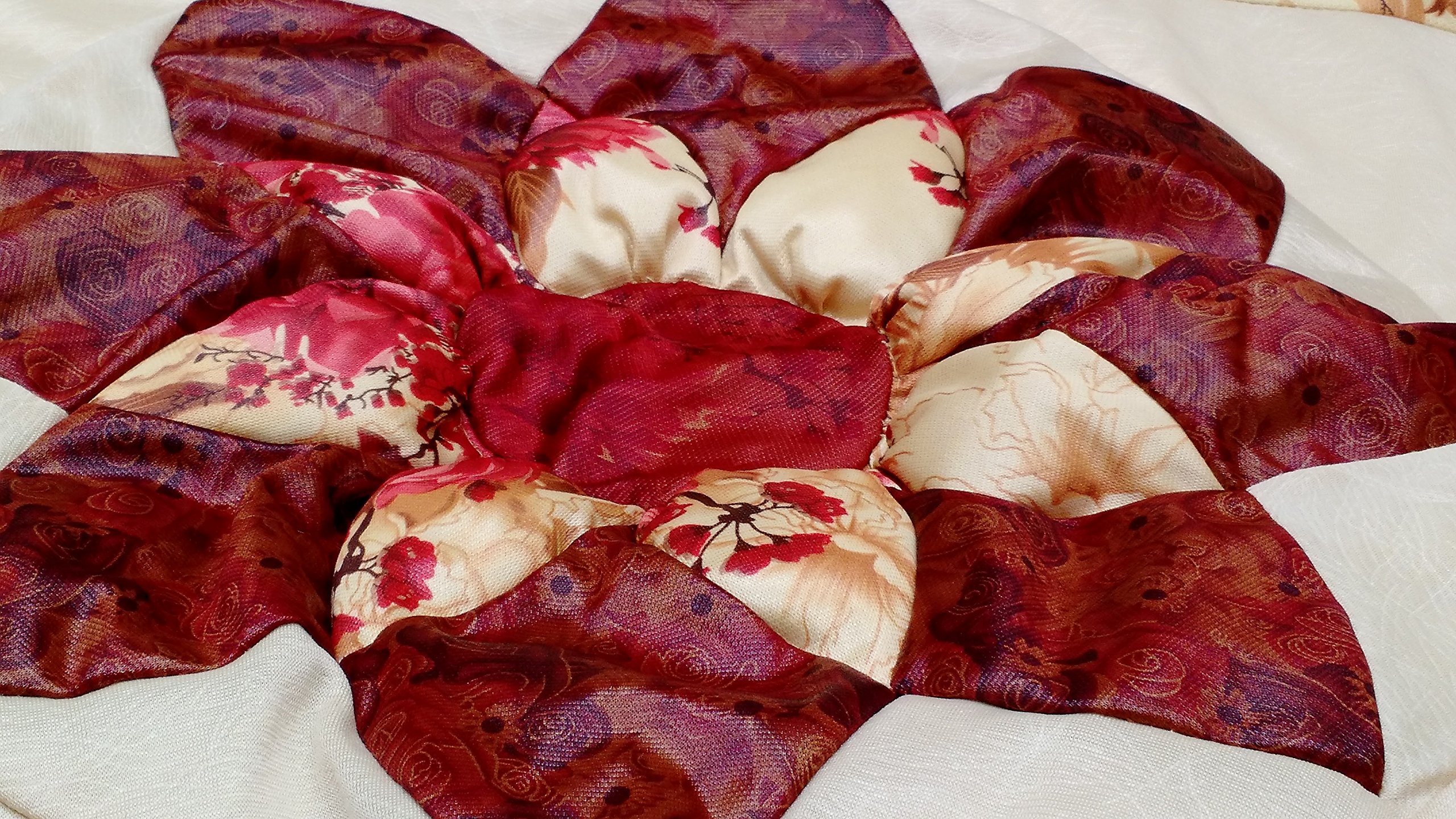 Dada Bedding 3-Piece Burgundy Floral Patchwork Comforter Quilt Set - Twin Size, Soft & Cozy Bedding for Girls Room, Dorm, Guest Bedroom - Perfect for Winter & All Seasons