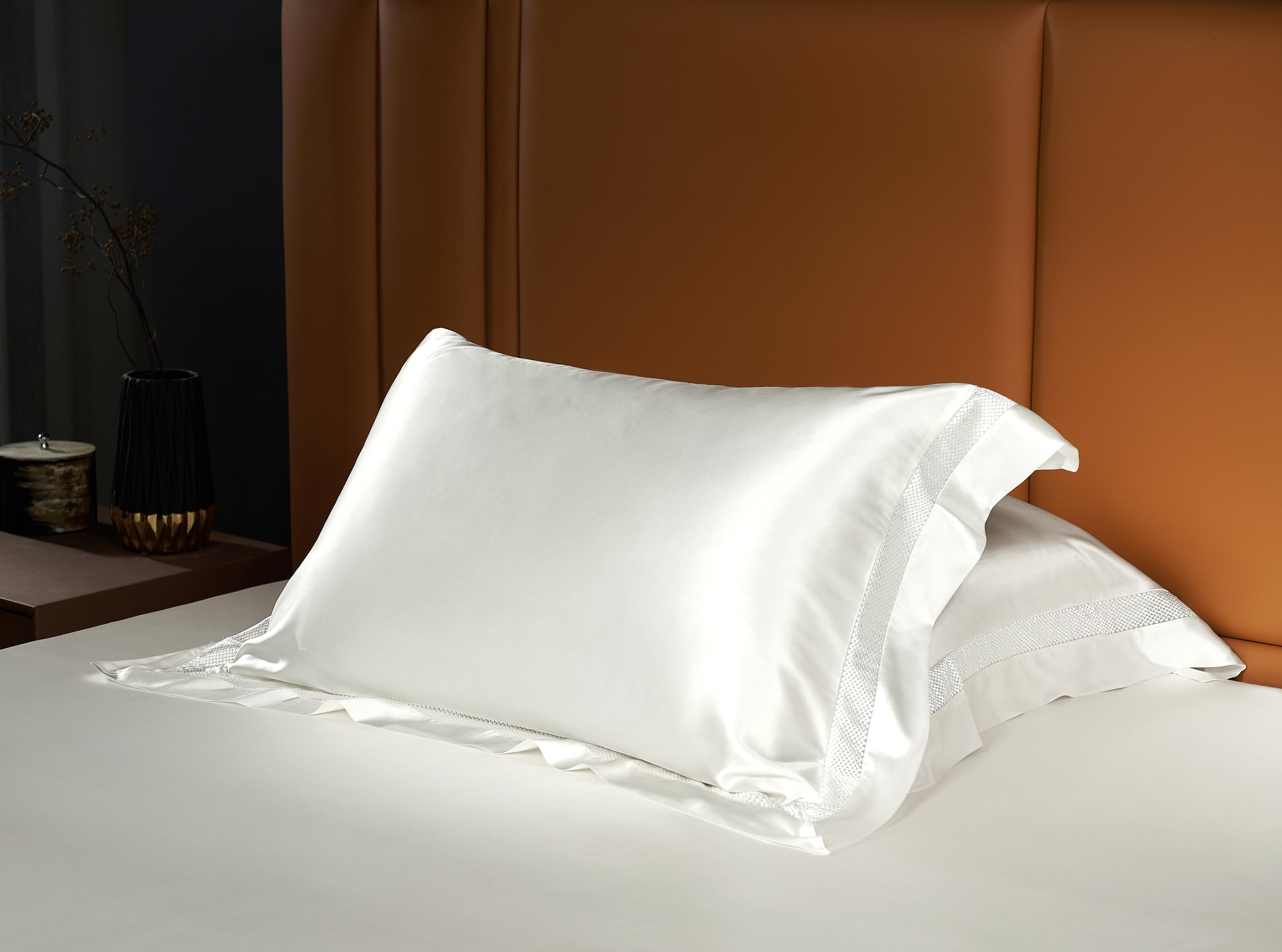 Seta Couture™ 100% Mulberry Silk Pillowcase Set - Albescent White - Luxurious Soft & Hypoallergenic for Hair & Skin Care - Perfect for Bedroom, Spa & Travel