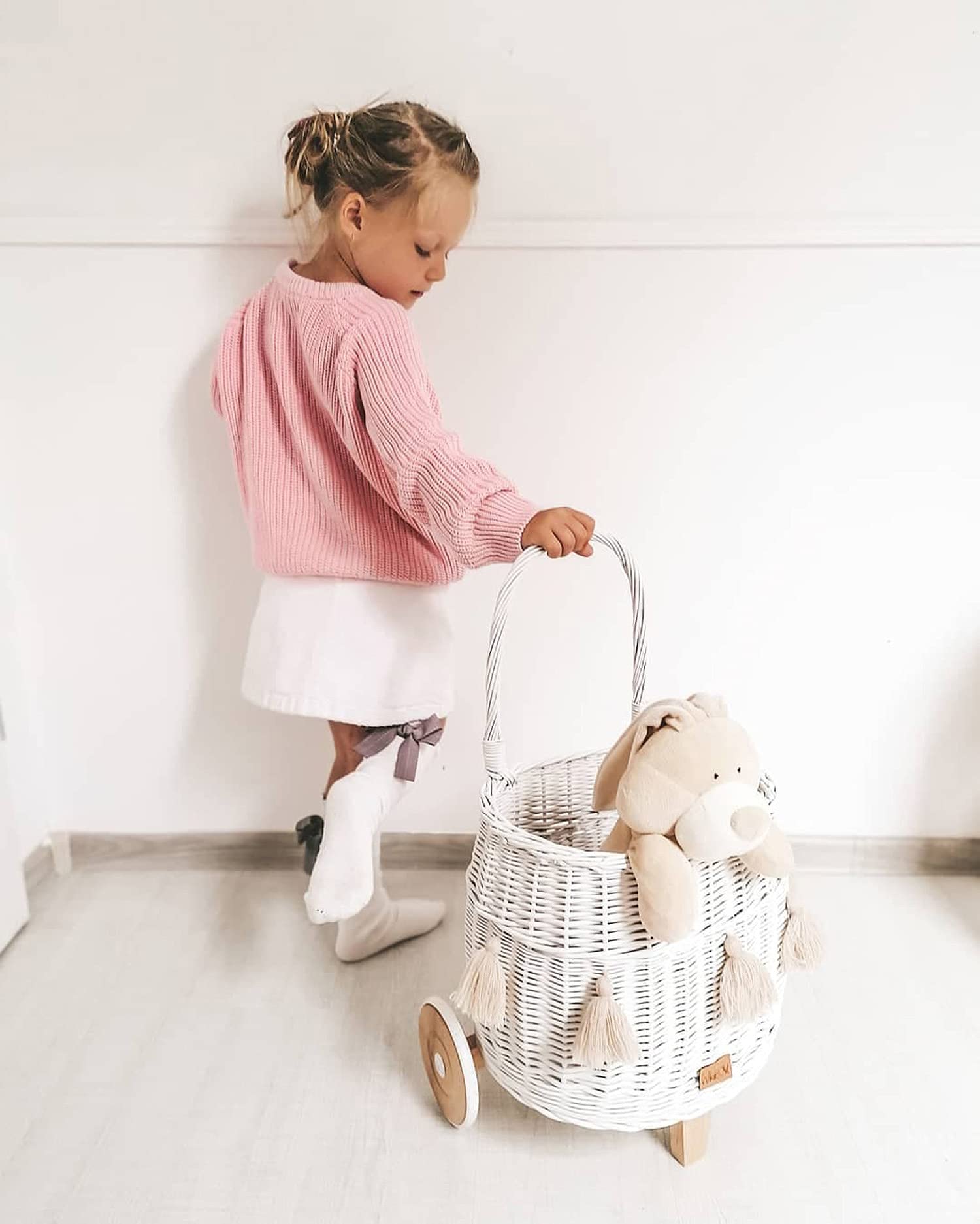 WIKLIBOX Rattan Pull Toy Basket - Handmade European Wicker Toy Storage Organizer - White Color for Nursery, Playroom & Kids' Bedroom Organization