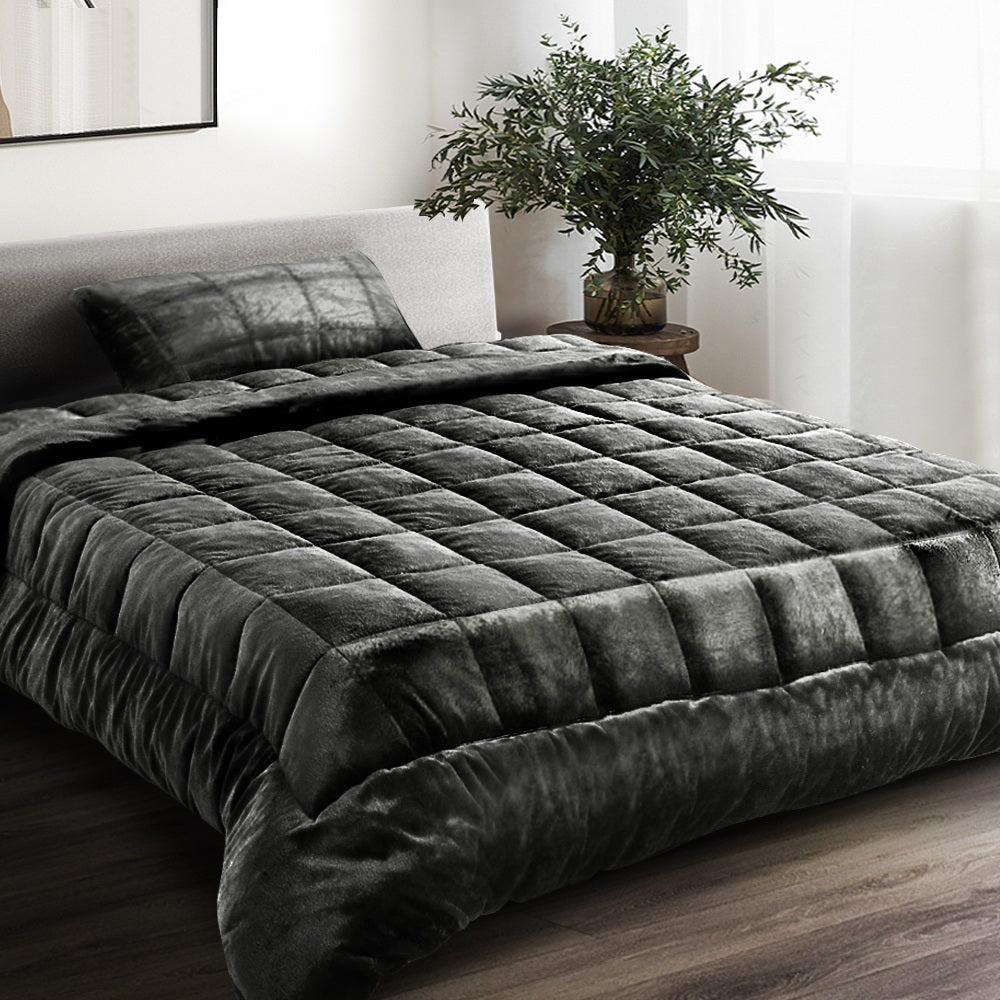 Luxury Faux Mink Fleece Throw Blanket - Soft Quilted Comforter & Duvet Cover - Charcoal Grey - Single Size for Bed, Sofa & Travel - Cozy Home Decor & Gift Idea